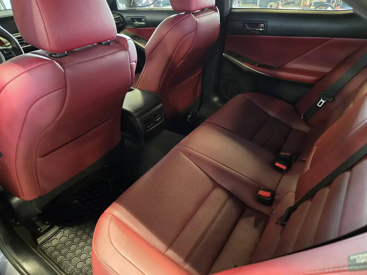 Lexus IS photo Lexus IS