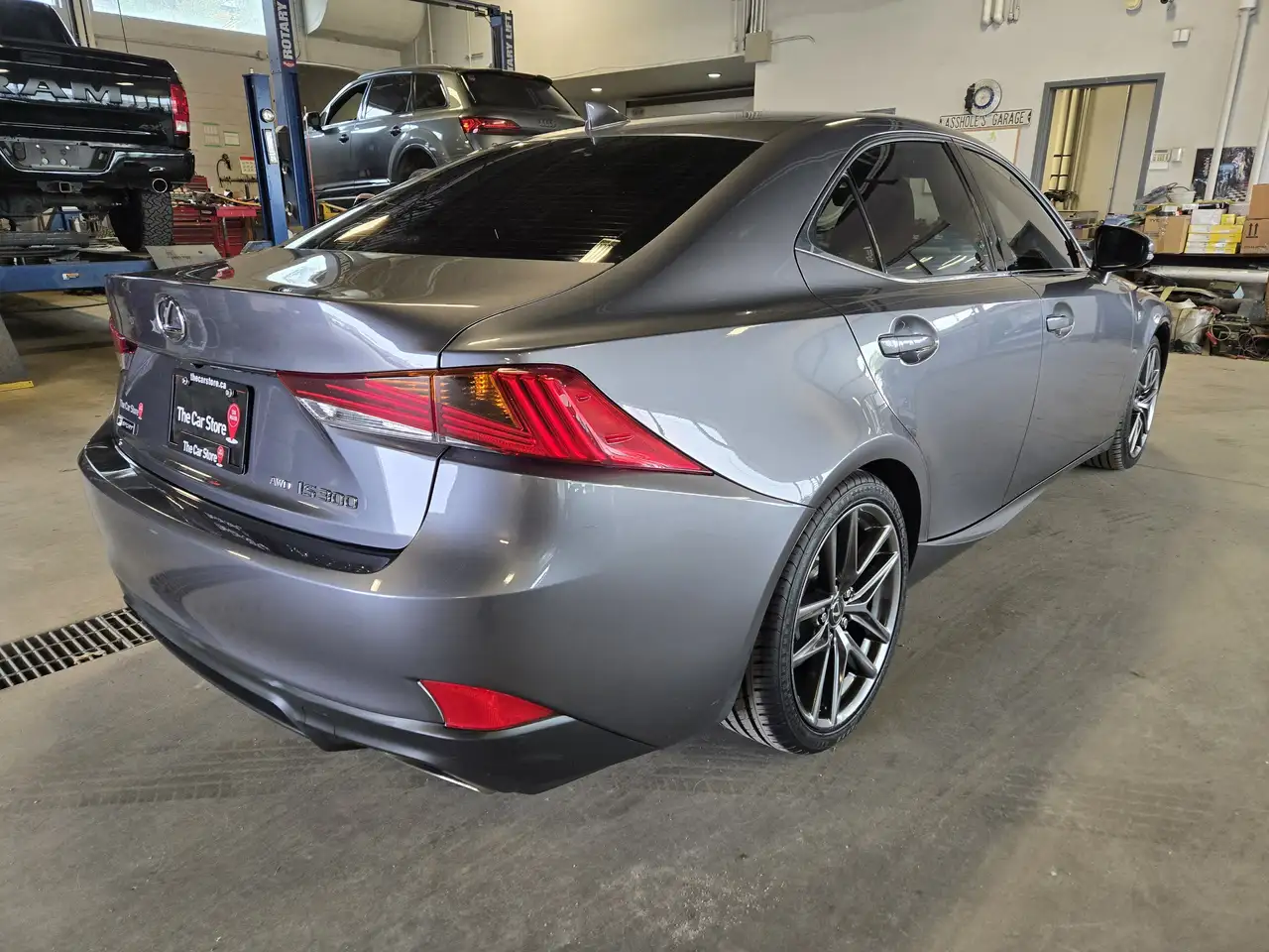 Lexus IS photo Lexus IS