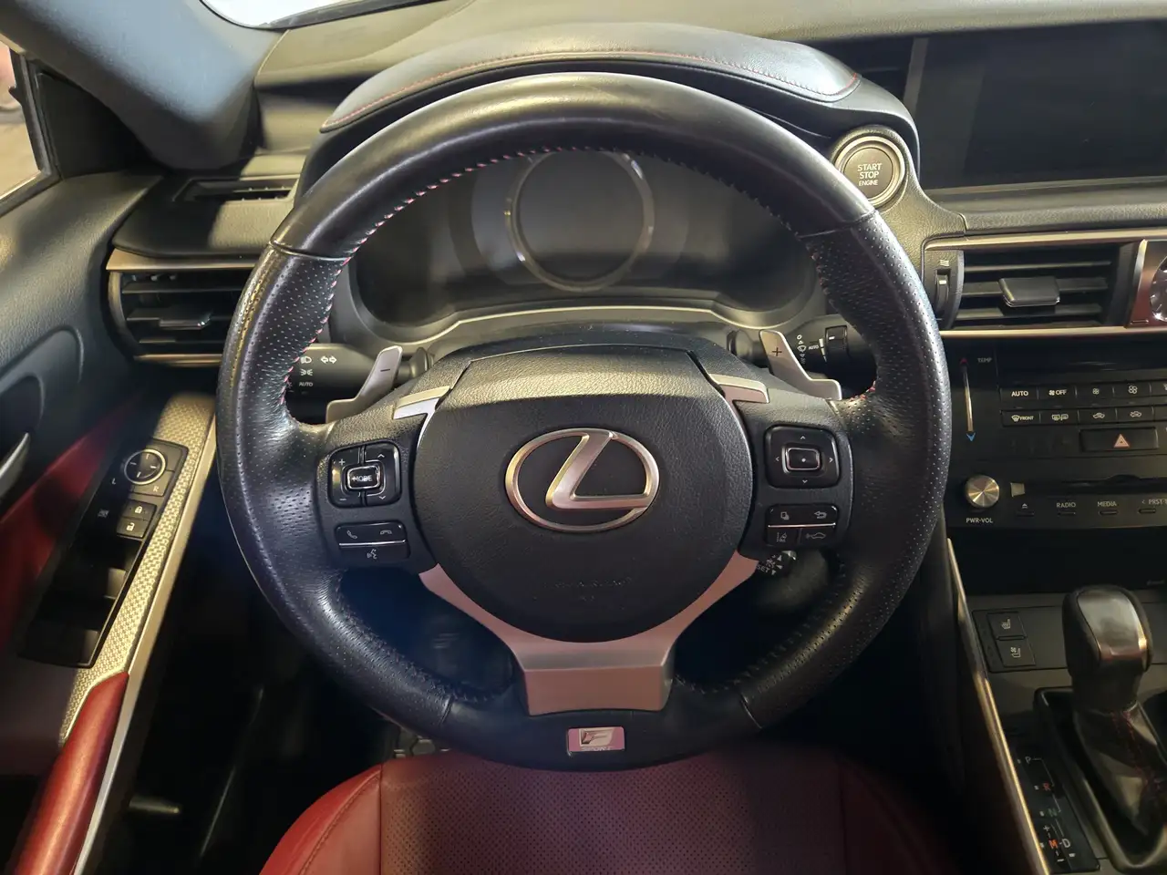 Lexus IS photo Lexus IS