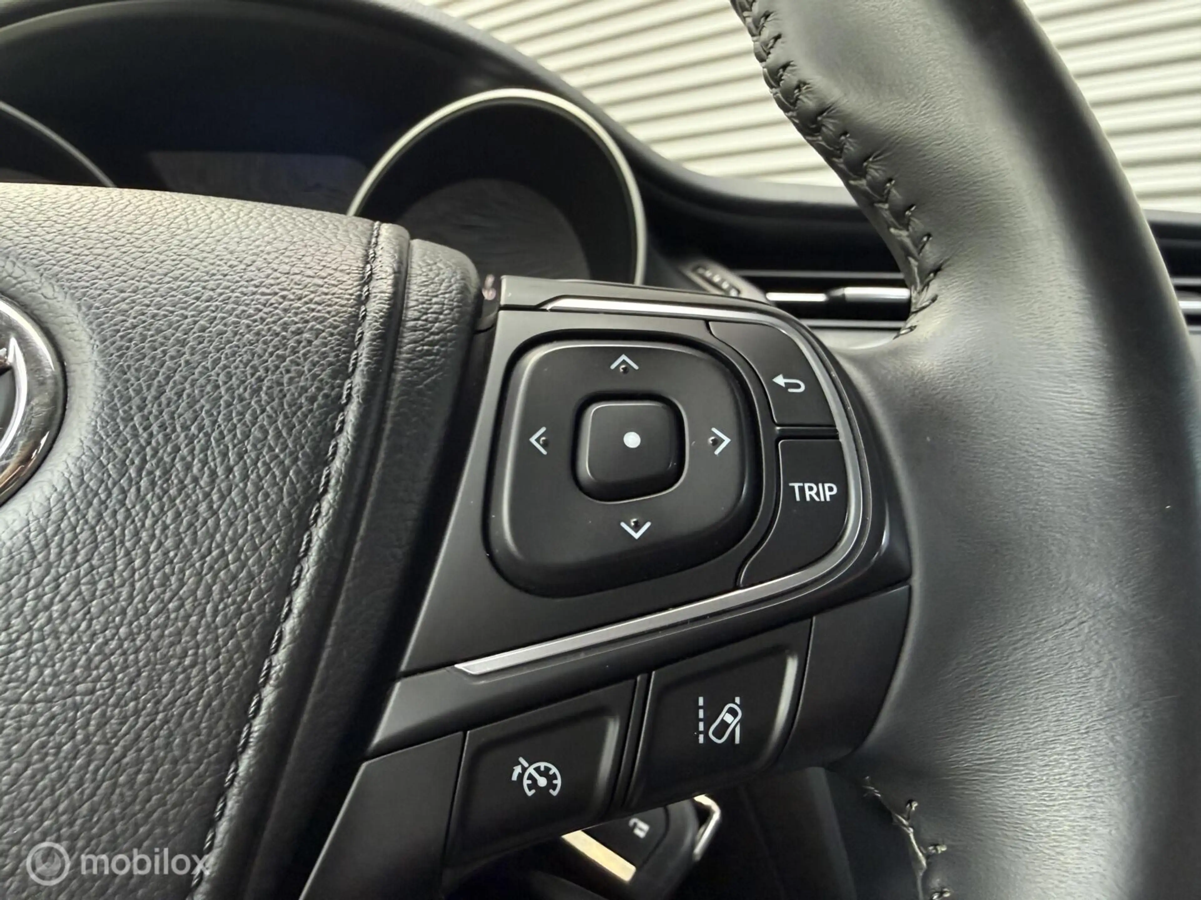 Toyota Avensis 1.8 VVT-i Aspiration | Clima | Camera | Cruise | N — photo 16
