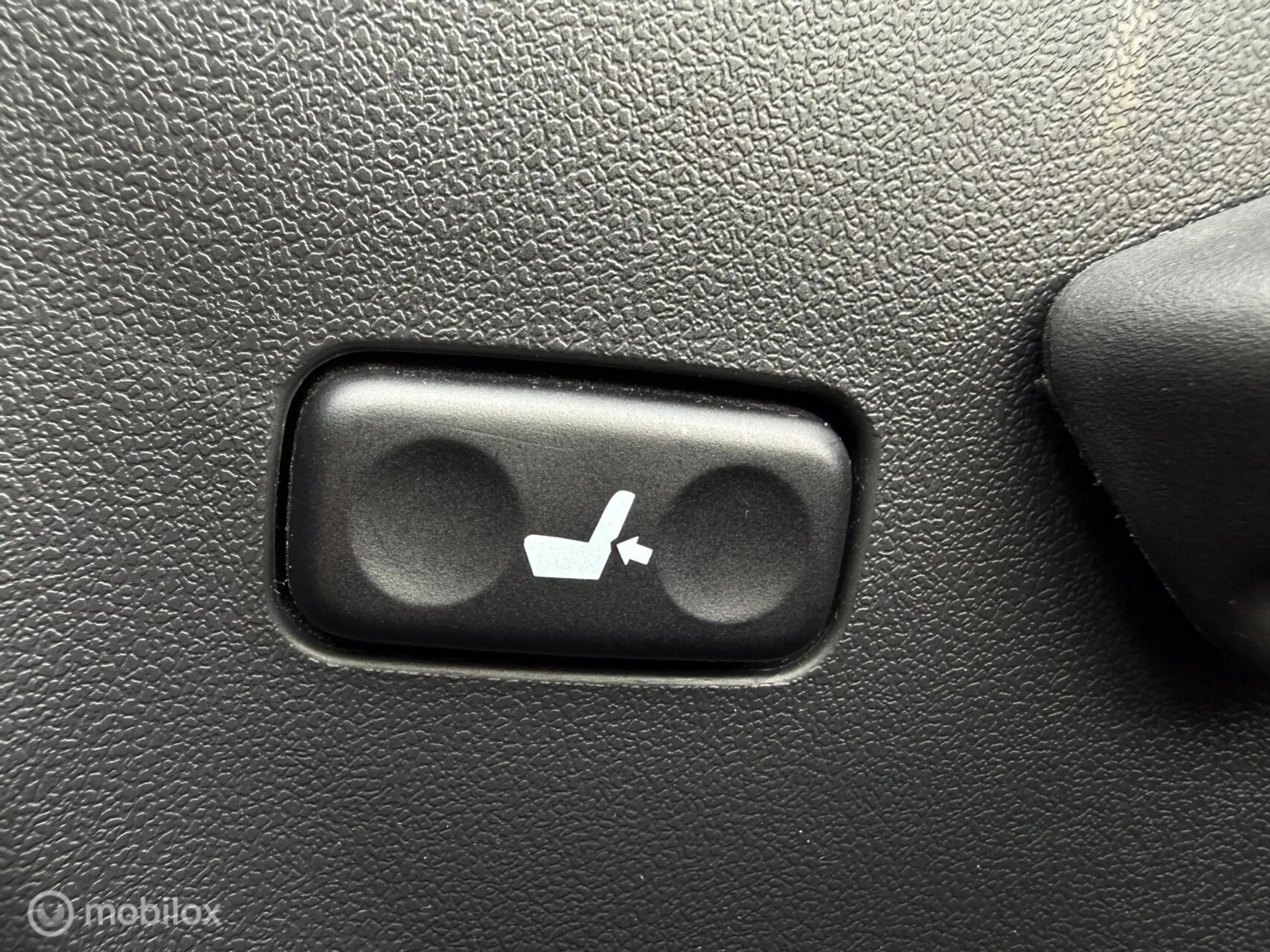 Toyota Avensis 1.8 VVT-i Aspiration | Clima | Camera | Cruise | N — photo 30