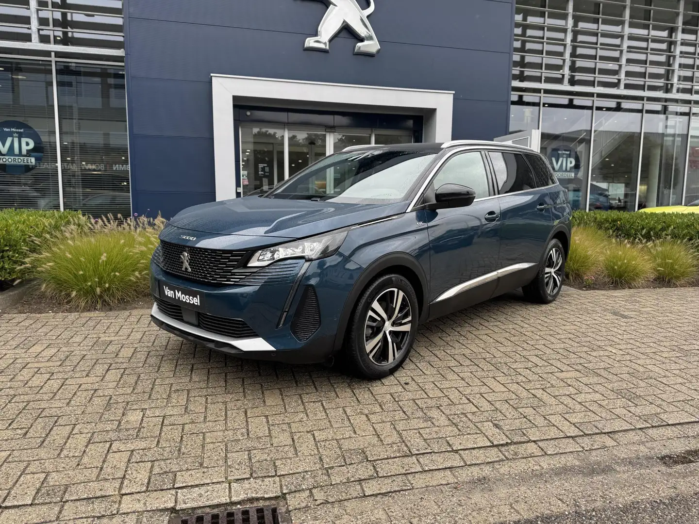 Peugeot 5008 Hybrid 136 GT l Focal Hi-Fi l Elektrische achterkl Blau - 2
