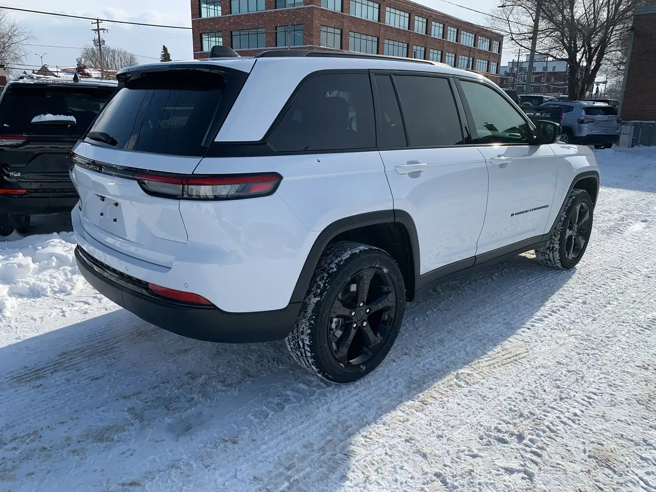 Jeep Grand Cherokee снимка Jeep Grand Cherokee
