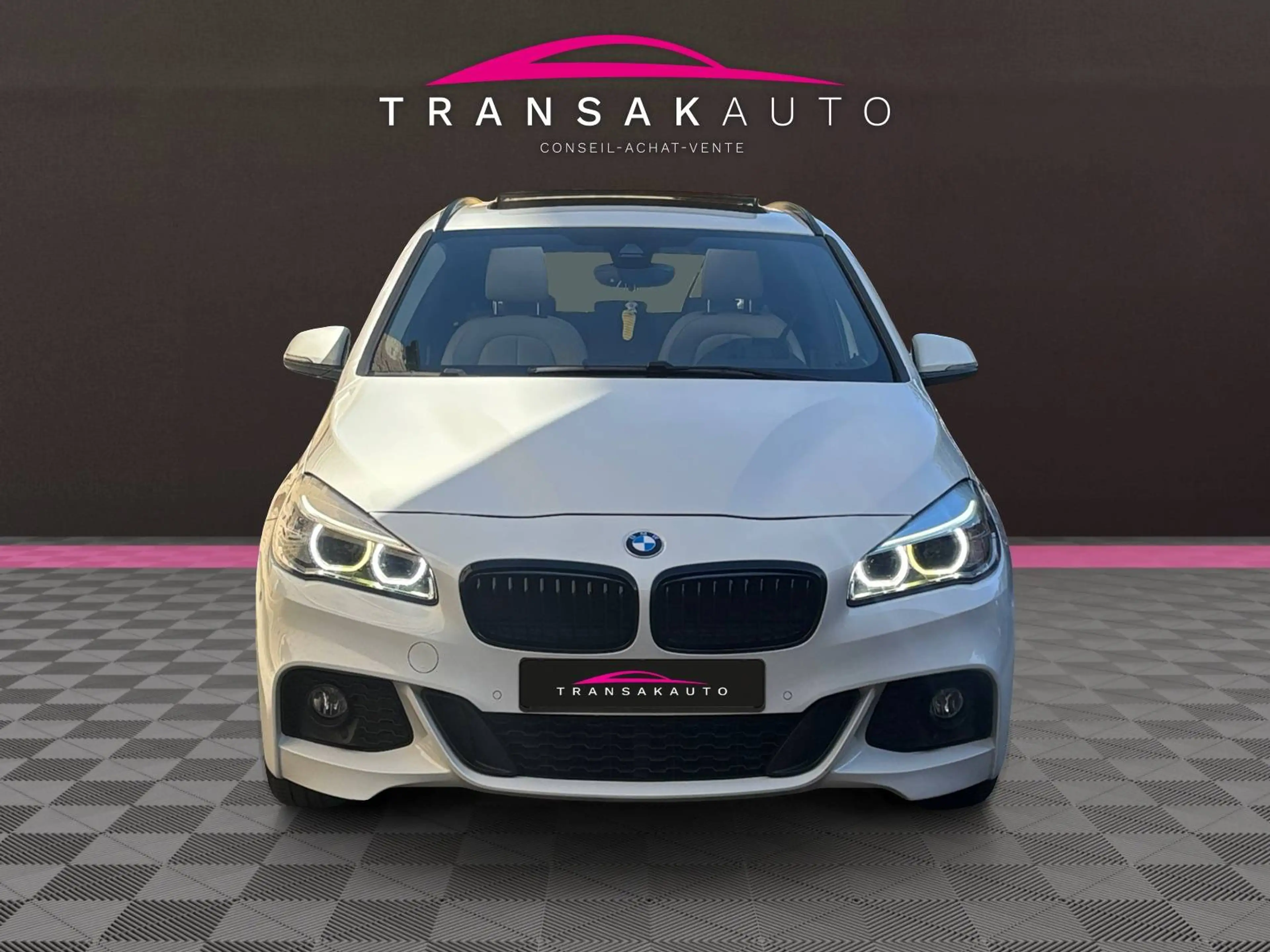 BMW 225 Active Tourer PHEV 225xeA Pack M / Toit Pano / Garantie 12 MOIS — photo 7