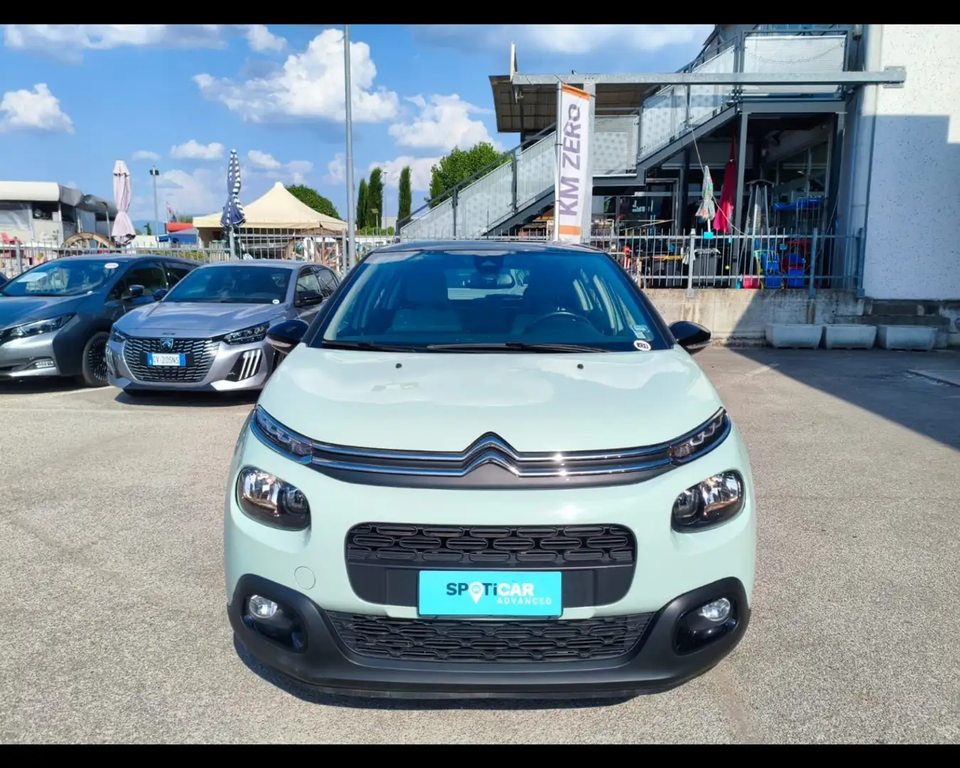 Citroen C3 1.2 PureTech Shine Zelená - 2