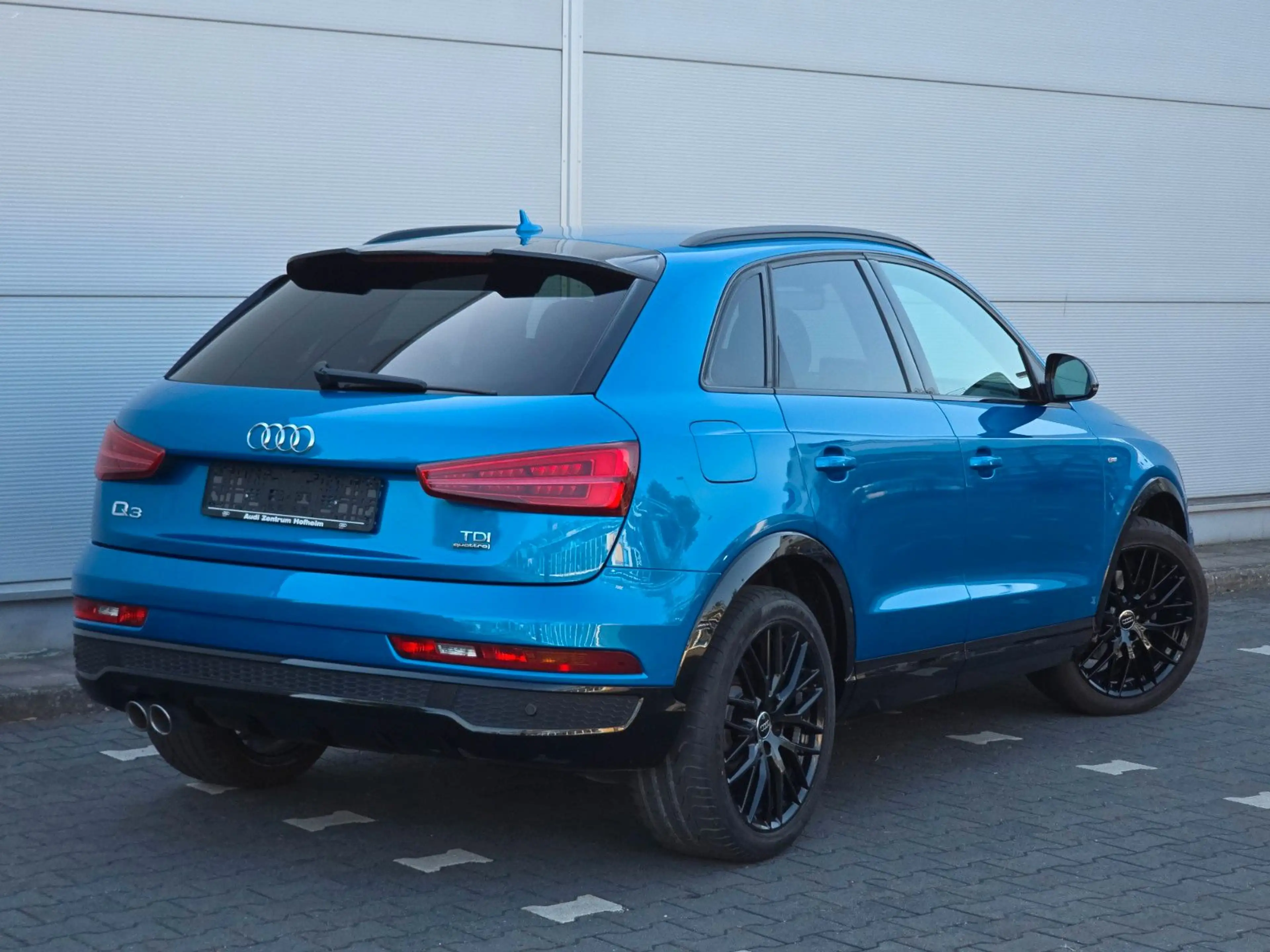 Audi Q3 quattro S Line Competition (Alcantara/Navi) — photo 10