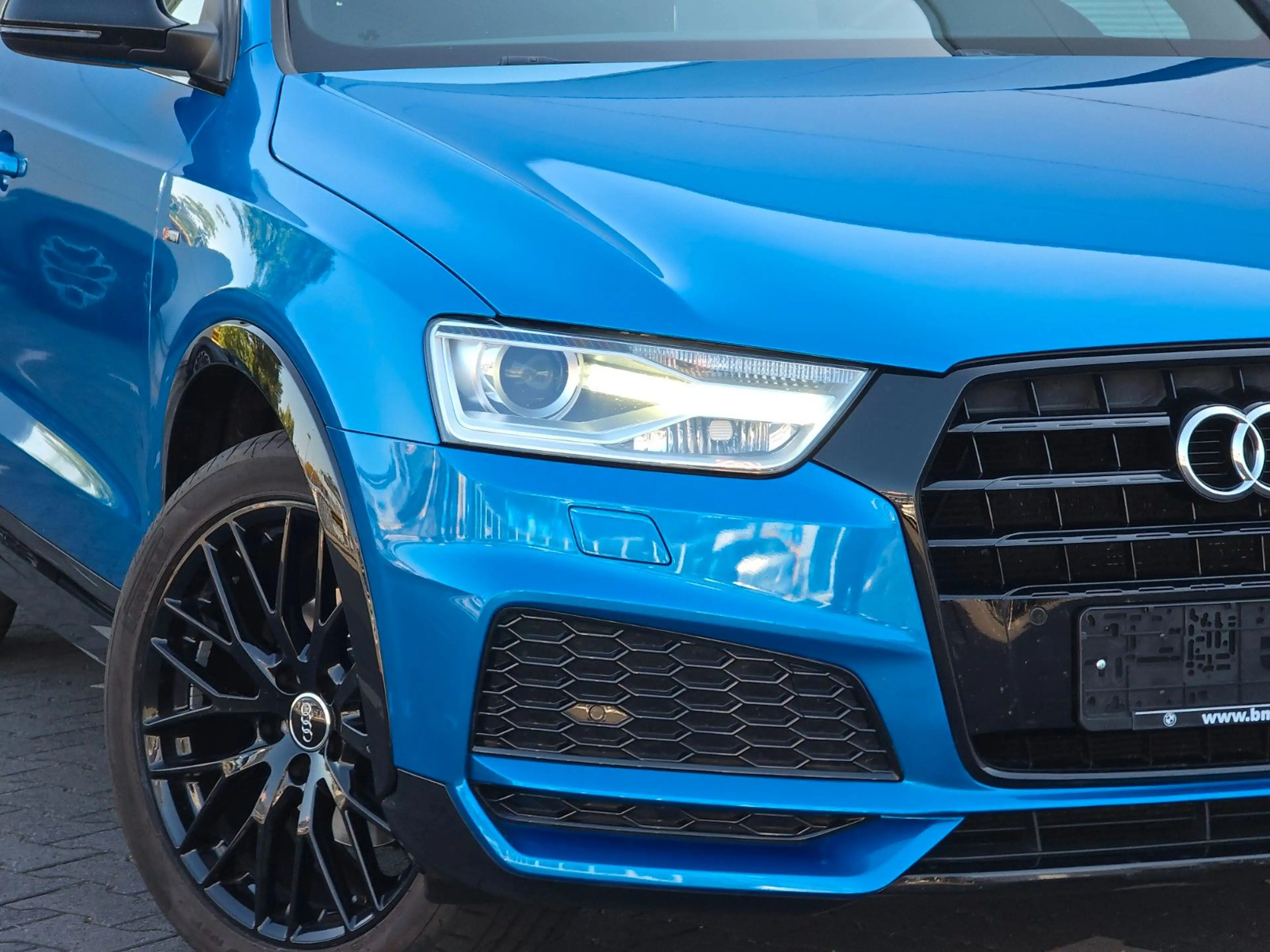 Audi Q3 quattro S Line Competition (Alcantara/Navi) — photo 2