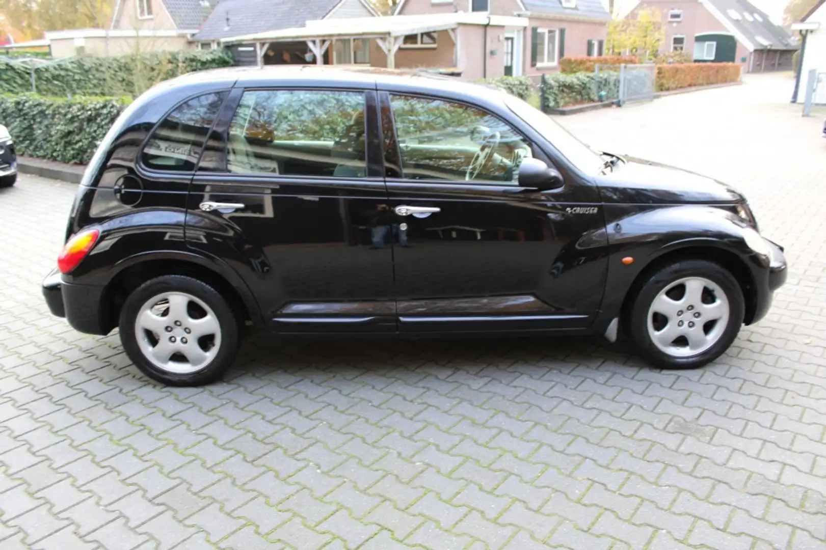 Chrysler PT Cruiser 2.0-16V CLASSIC Zwart - 2