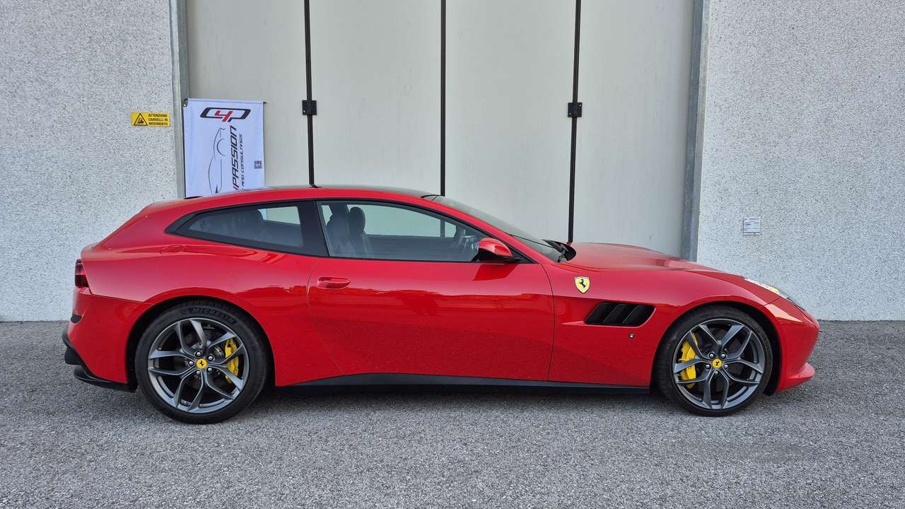 Ferrari GTC4 Lusso FERRARI WARRANTY 12/2028, 1 OWNER, PANO, LIFT, TARGA ITA