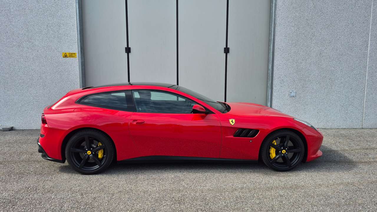 Ferrari GTC4 Lusso UNIPRO, TETTO, LIFT, GARANZIA FERRARI 12/2028