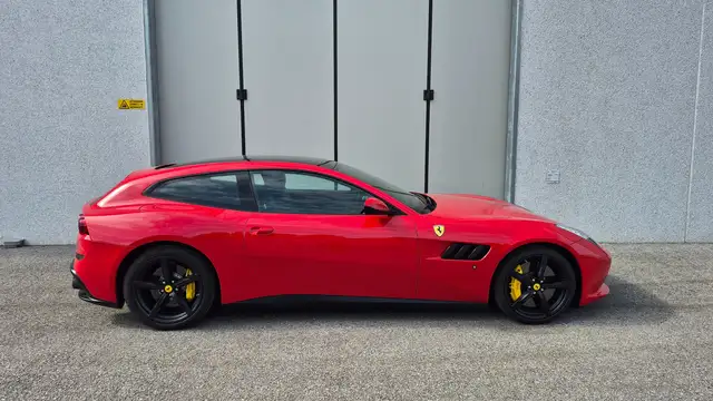 Ferrari GTC4 Lusso UNIPRO, TETTO, LIFT, GARANZIA FERRARI 12/2028