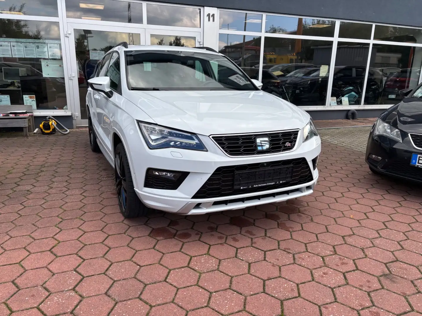 SEAT Ateca FR 4Drive Weiß - 1