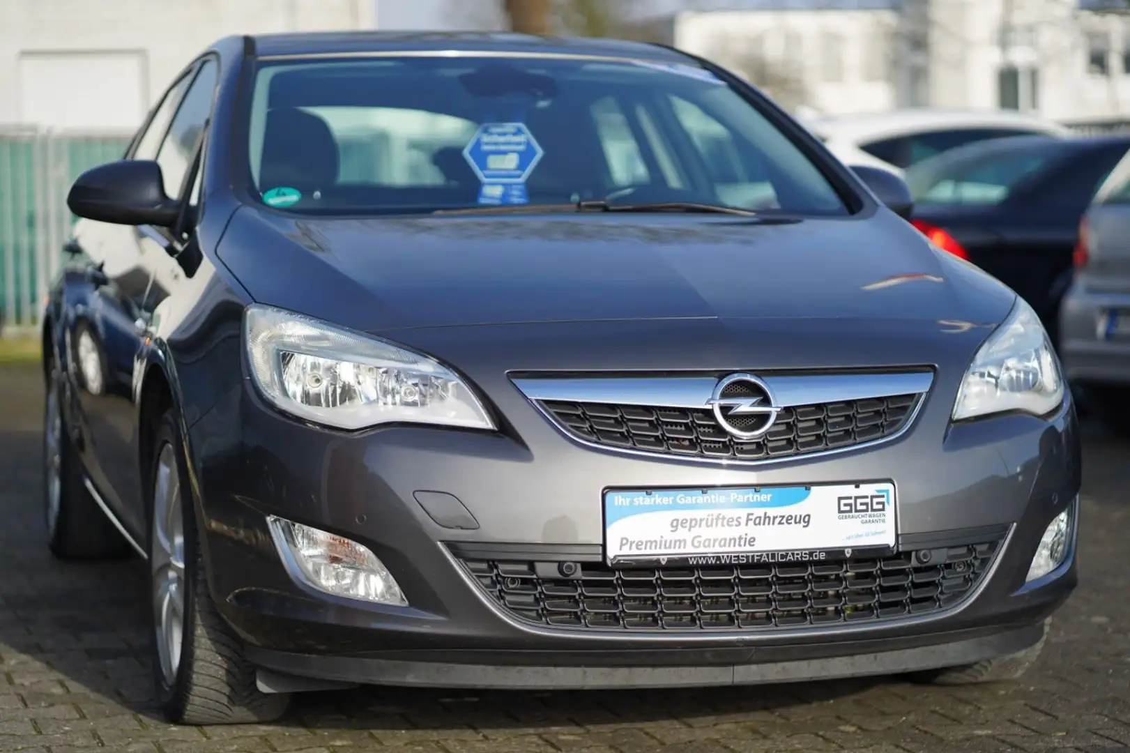 Opel Astra J Lim. 5-trg. Edition Klima Allwetter Grau - 1