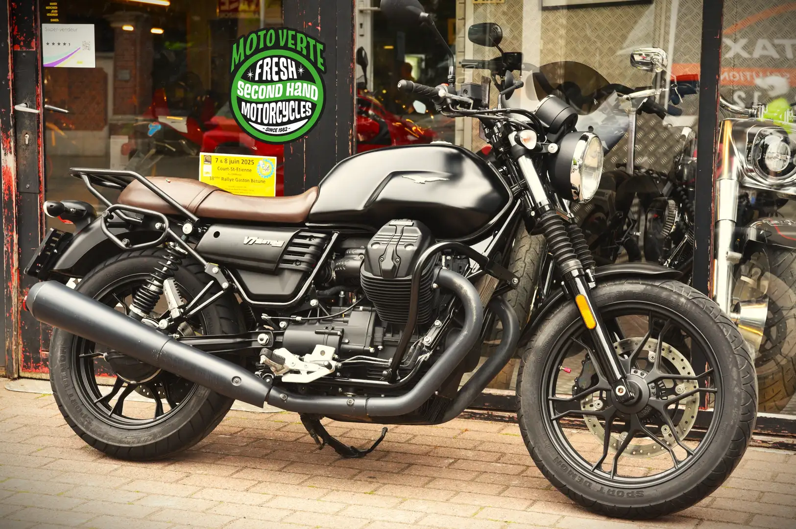 Moto Guzzi V 7 STONE ***MOTO VERTE*** Noir - 1