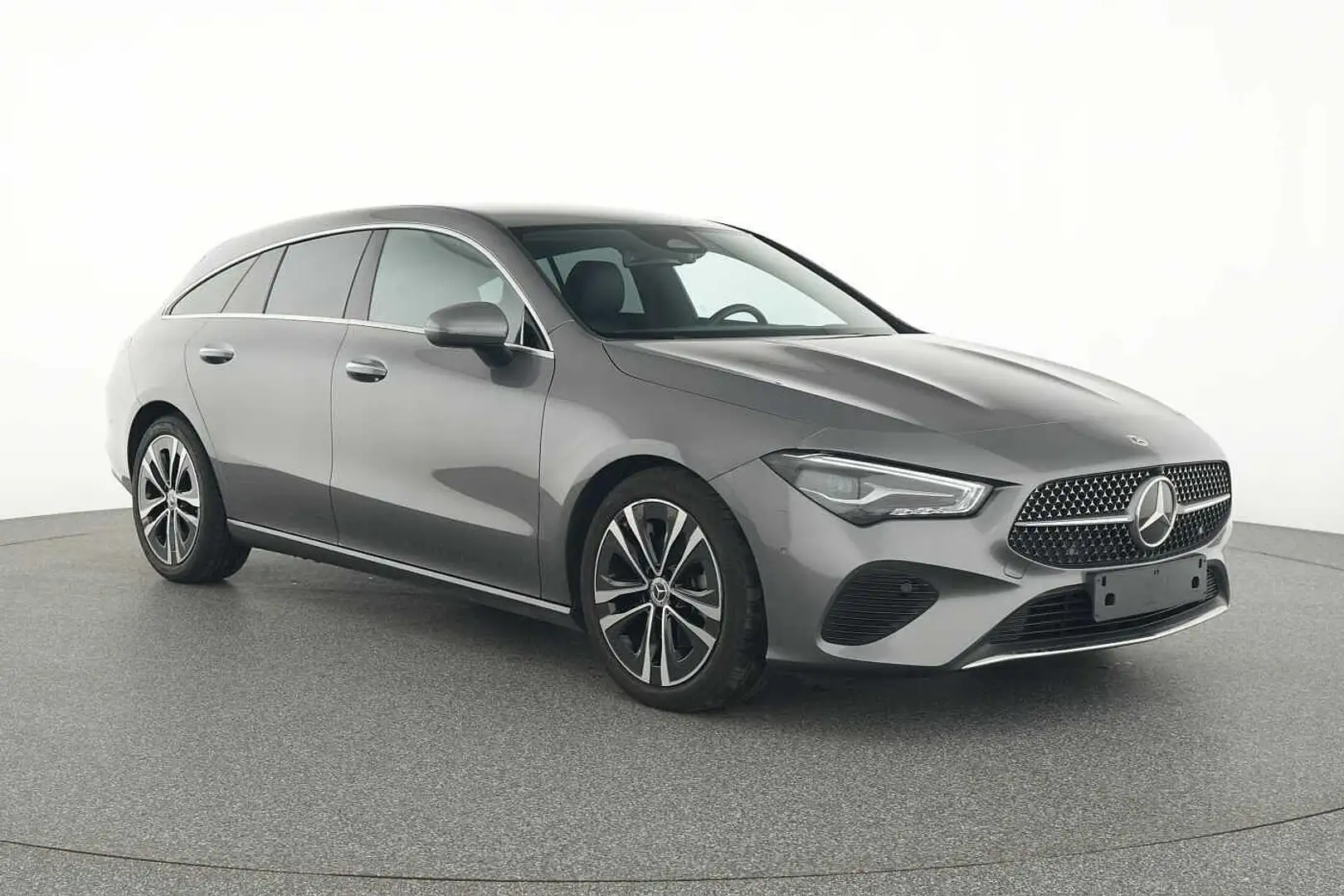 Mercedes-Benz CLA 180 Shooting Brake Gris - 2