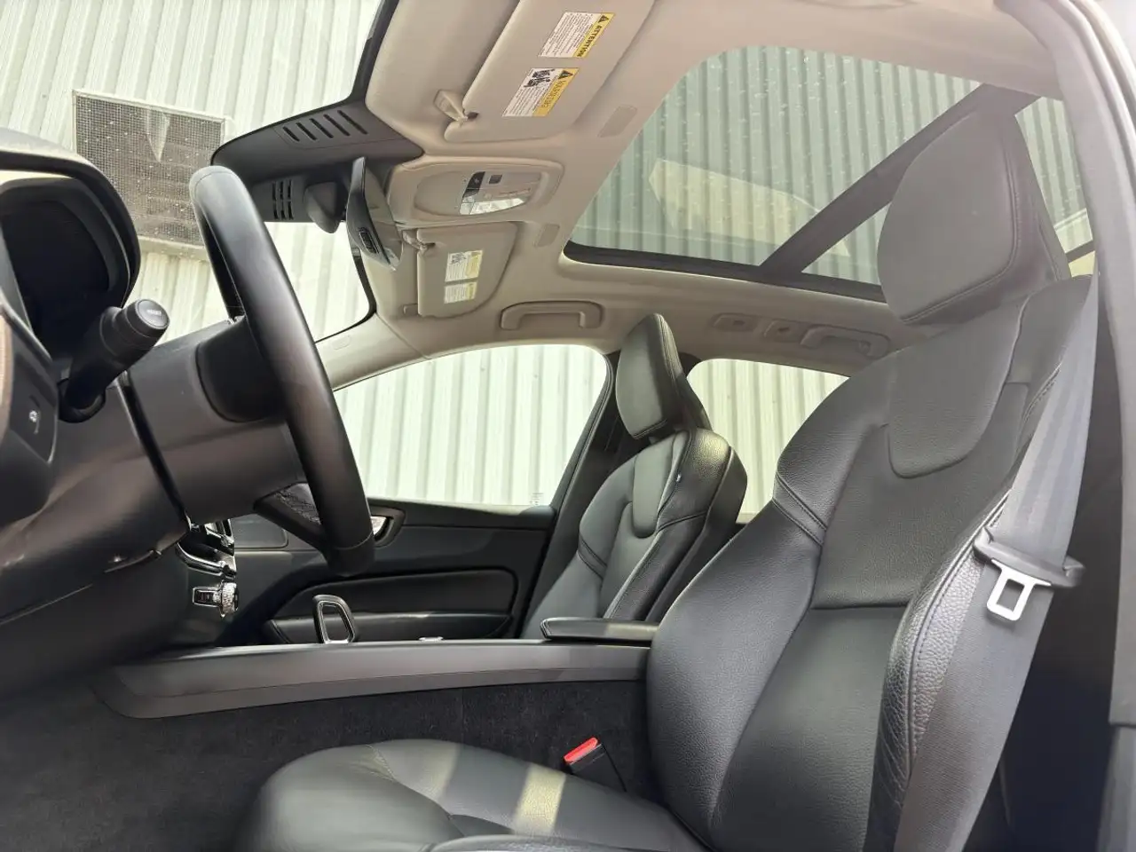 Volvo XC60 снимка Volvo XC60