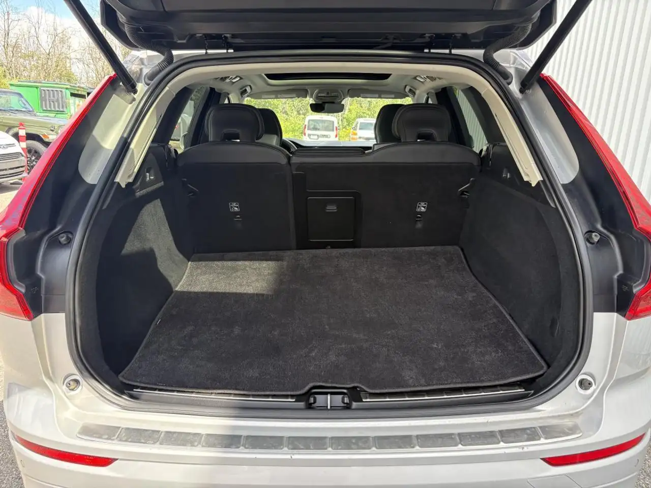 Volvo XC60 снимка Volvo XC60