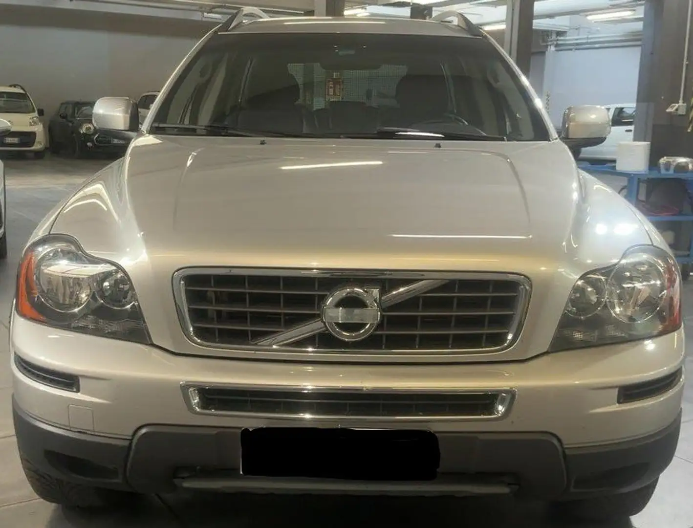 Volvo XC90 D3 Kinetic Geartronic 2WD (7 Sitze) Silber - 2