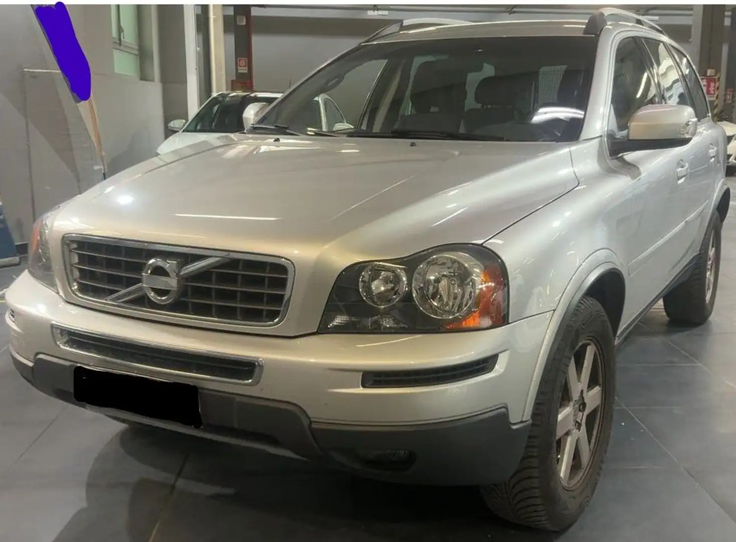 Volvo XC90 D3 Kinetic Geartronic 2WD (7 Sitze) Silber - 1