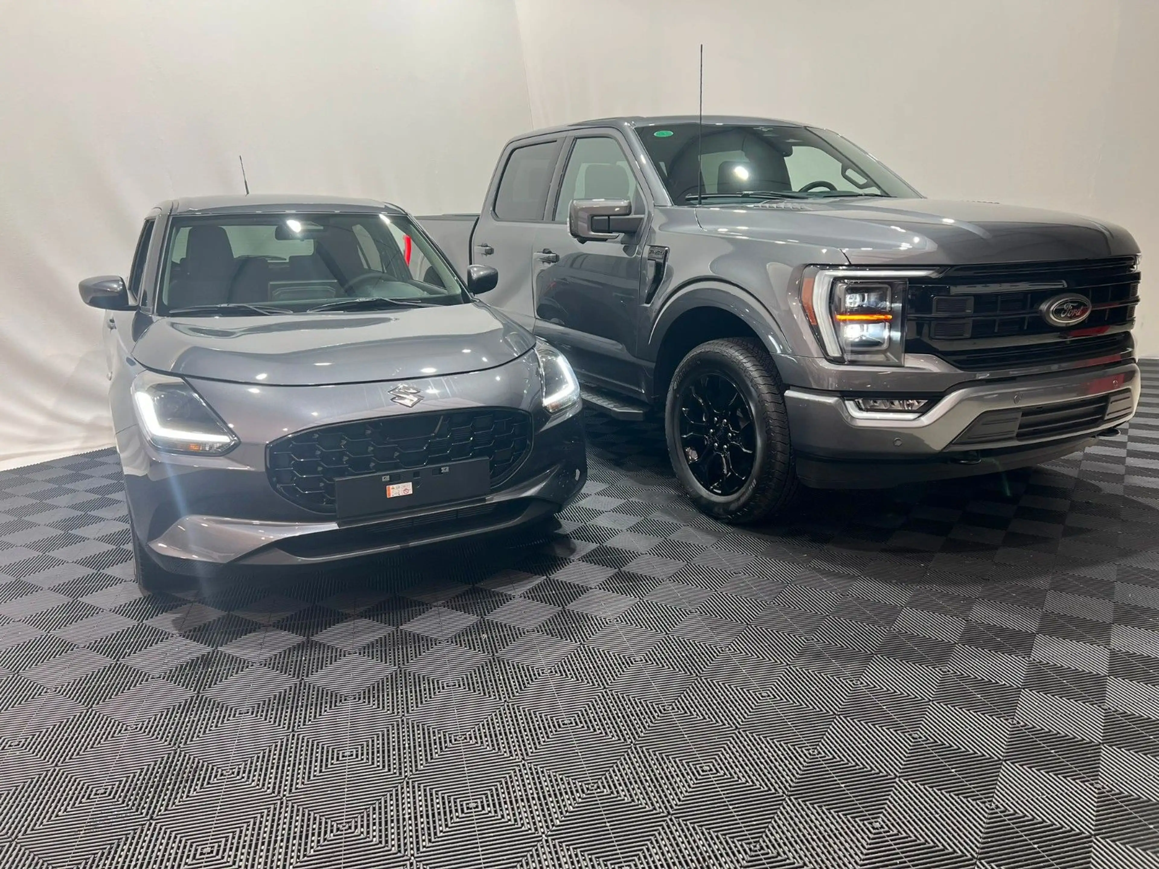 Ford F 150 F-150 Lariat 5.0L *BIG DEAL* Suzuki Swift Bundle — photo 2