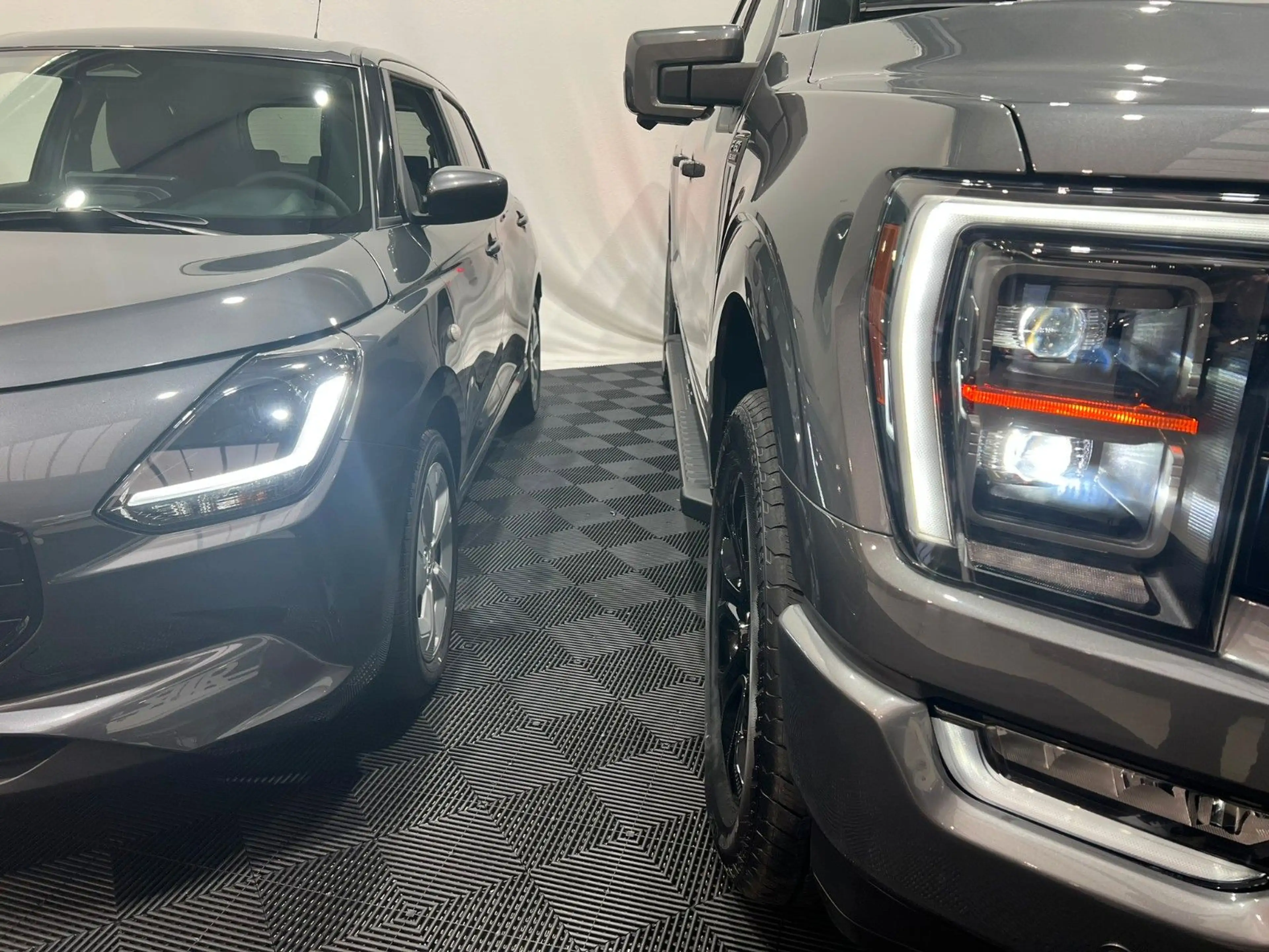 Ford F 150 F-150 Lariat 5.0L *BIG DEAL* Suzuki Swift Bundle — photo 4