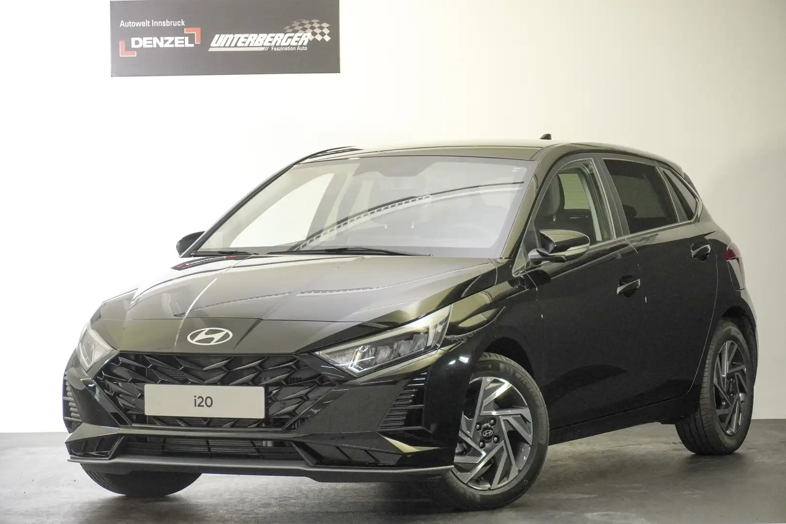 Hyundai i20 GO Plus 1.0 T-GDI abz. Superbonus Schwarz - 2