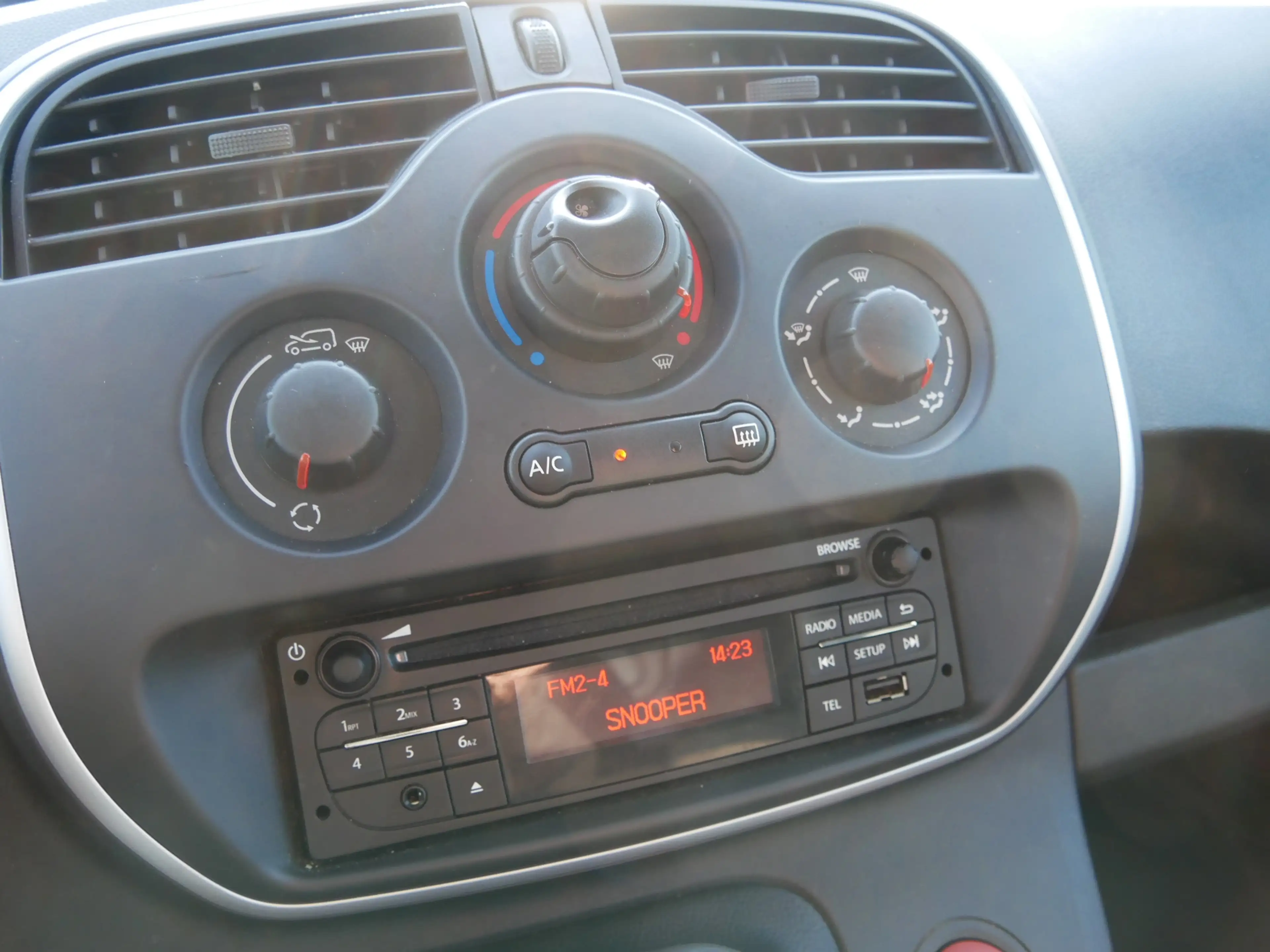 Renault Kangoo 1.5 Blue dCi 80 Comfort | AC | 3-SEATS | € 6999 EX — photo 15