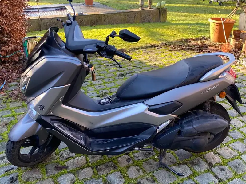 Yamaha NMAX 125