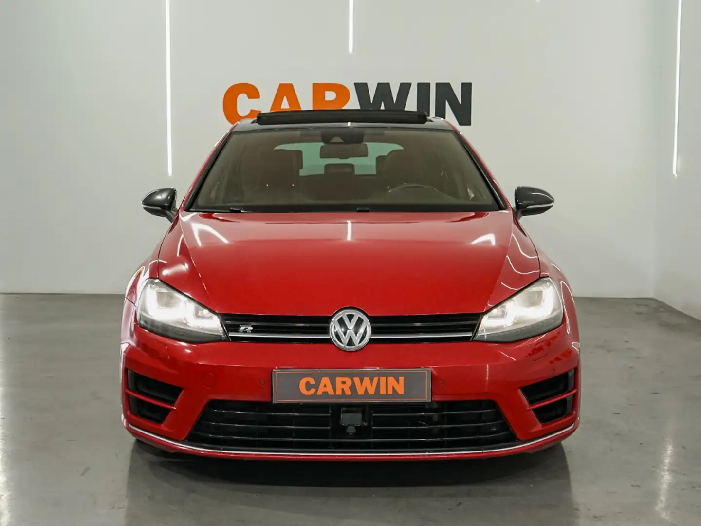 Volkswagen Golf 2.0 TSI R DSG 300 Rot - 2