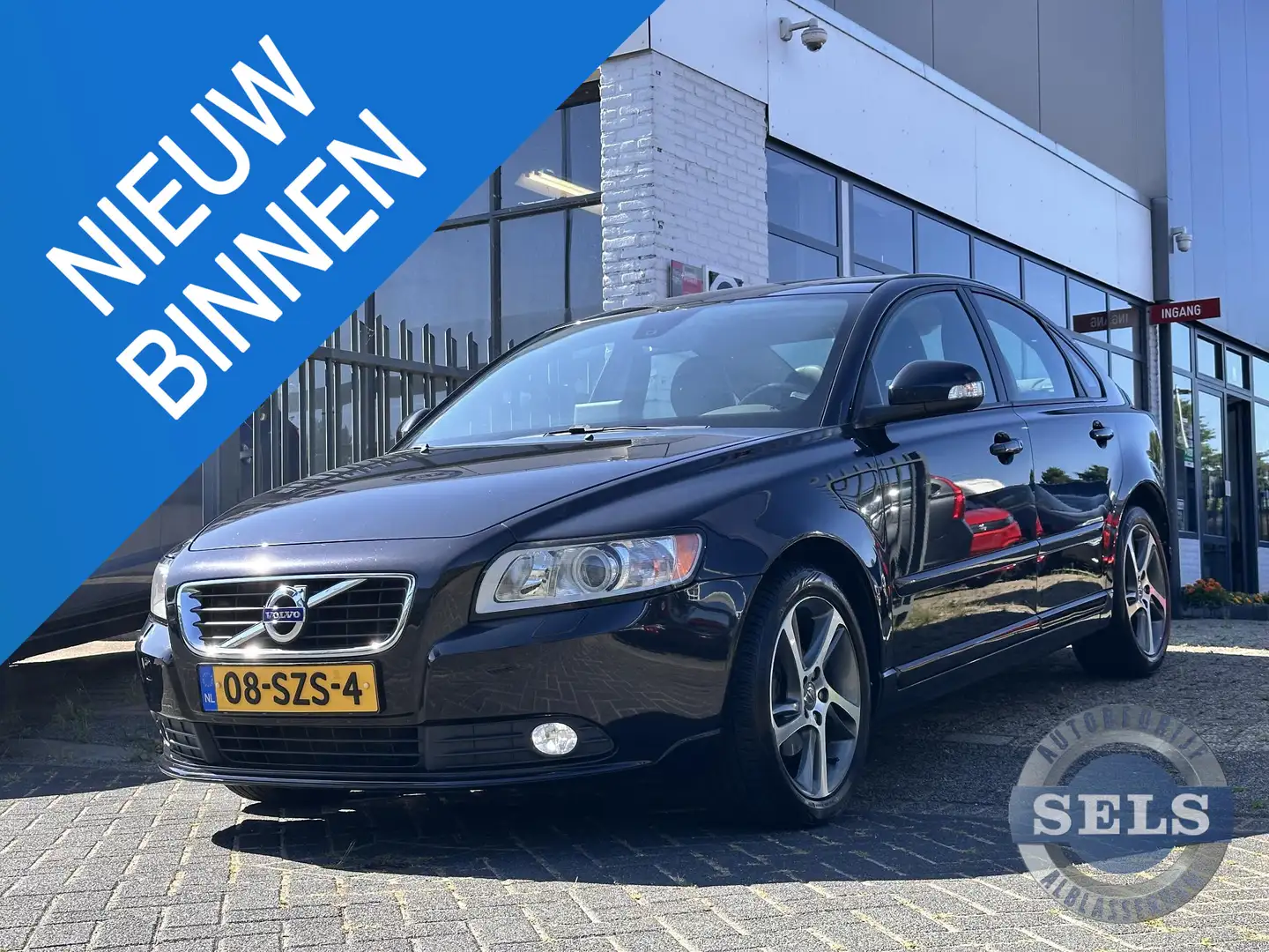 Volvo S40 2.0 Limited Edition NAVI/PDC/TREKHAAK Zwart - 1