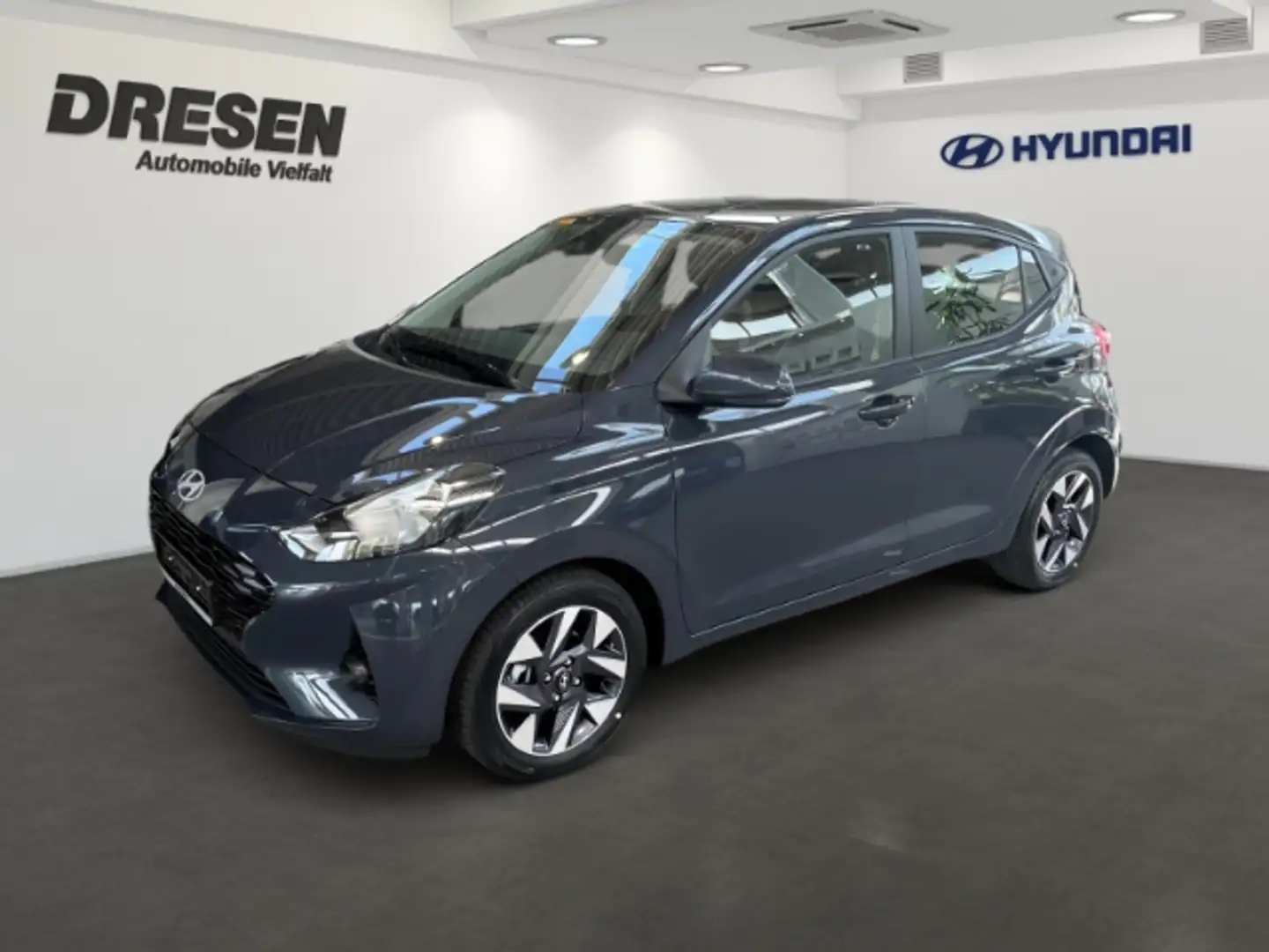 Hyundai i10 EU6e FL (MY25) 1.2 Benzin 5-MT 2WD Trend+Lenkradhe Grijs - 1