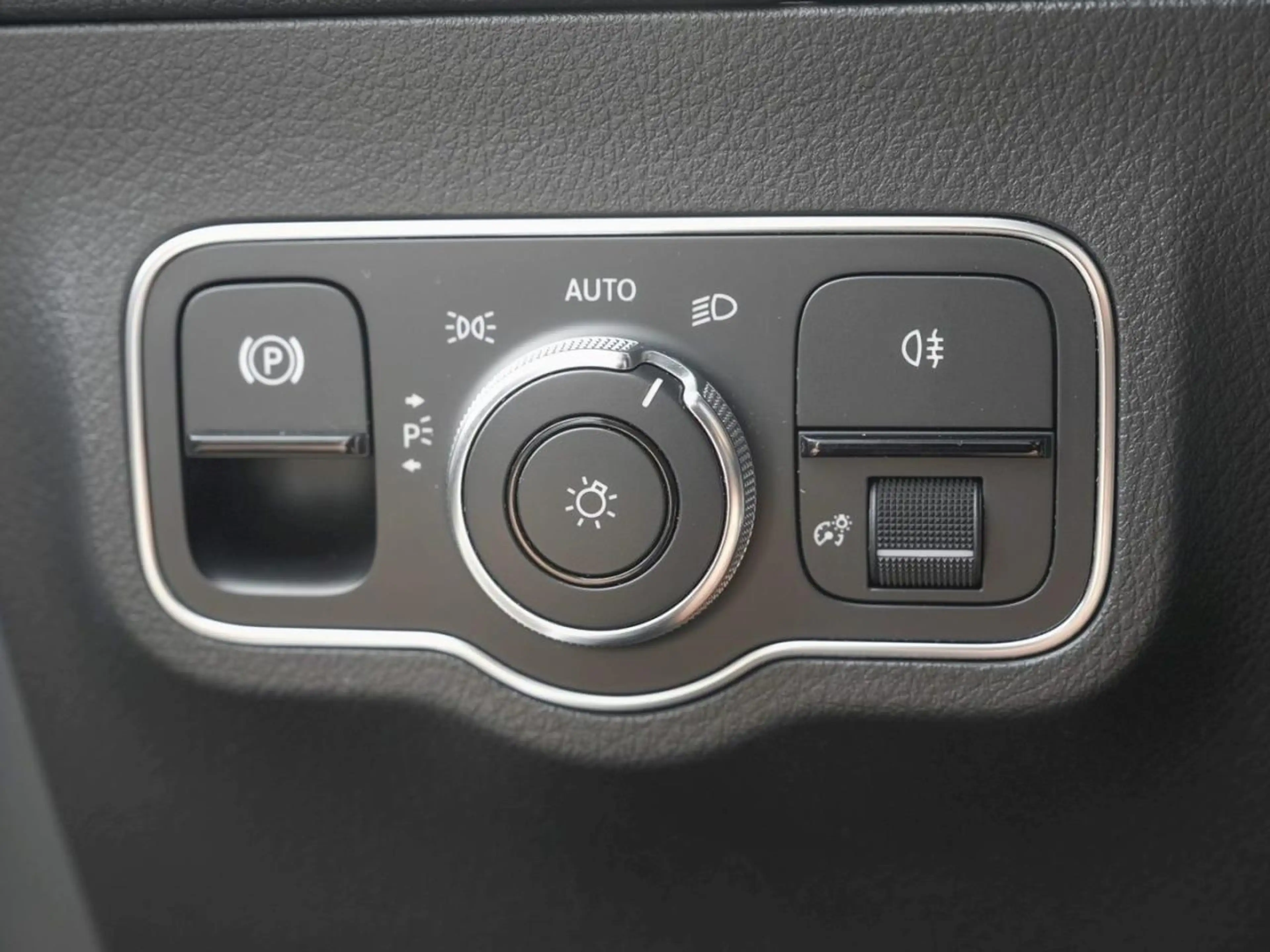 Mercedes-Benz B 220 4M Progressive MBUXNavi+ Easy-Pack — photo 10
