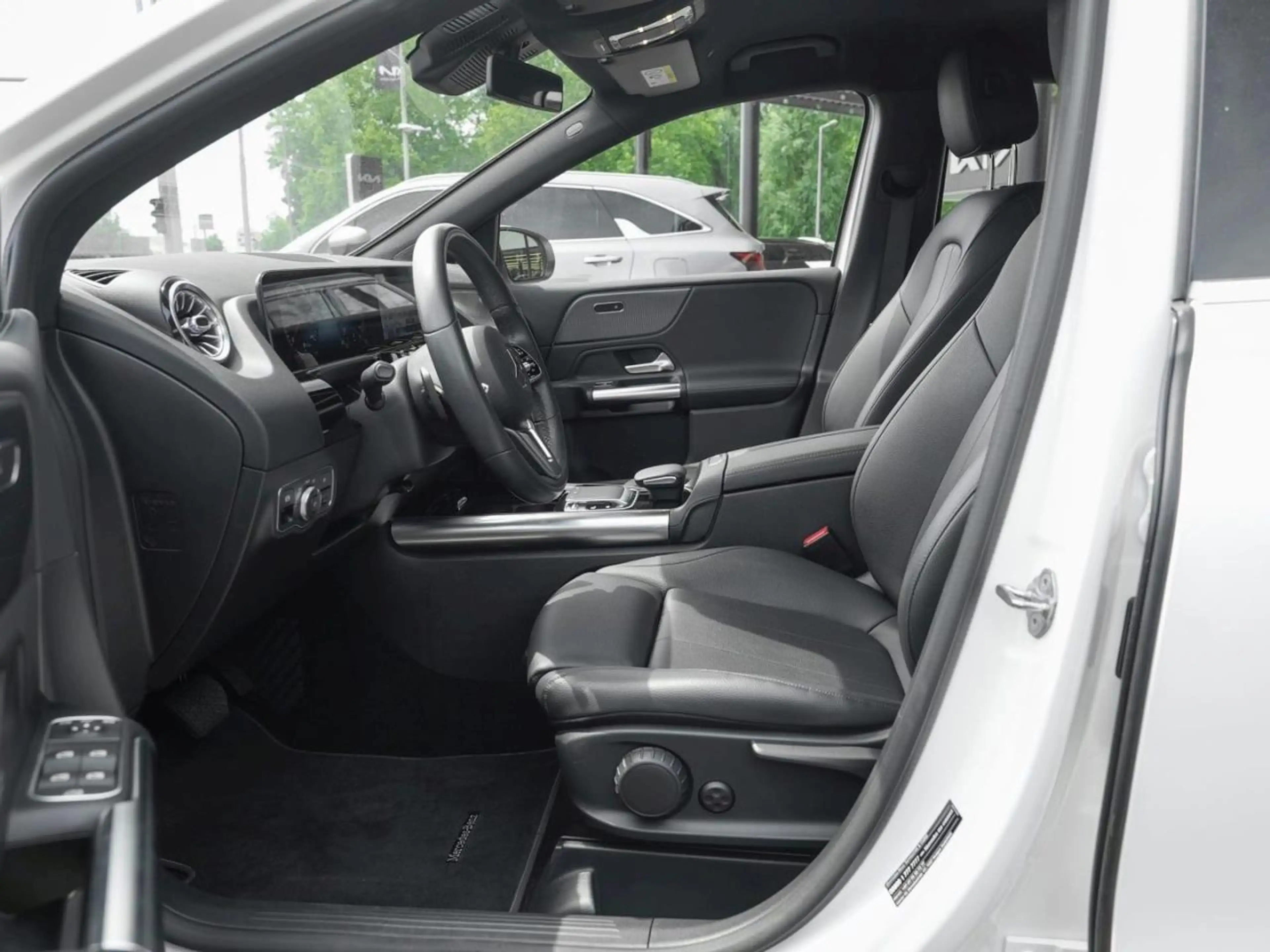 Mercedes-Benz B 220 4M Progressive MBUXNavi+ Easy-Pack — photo 7