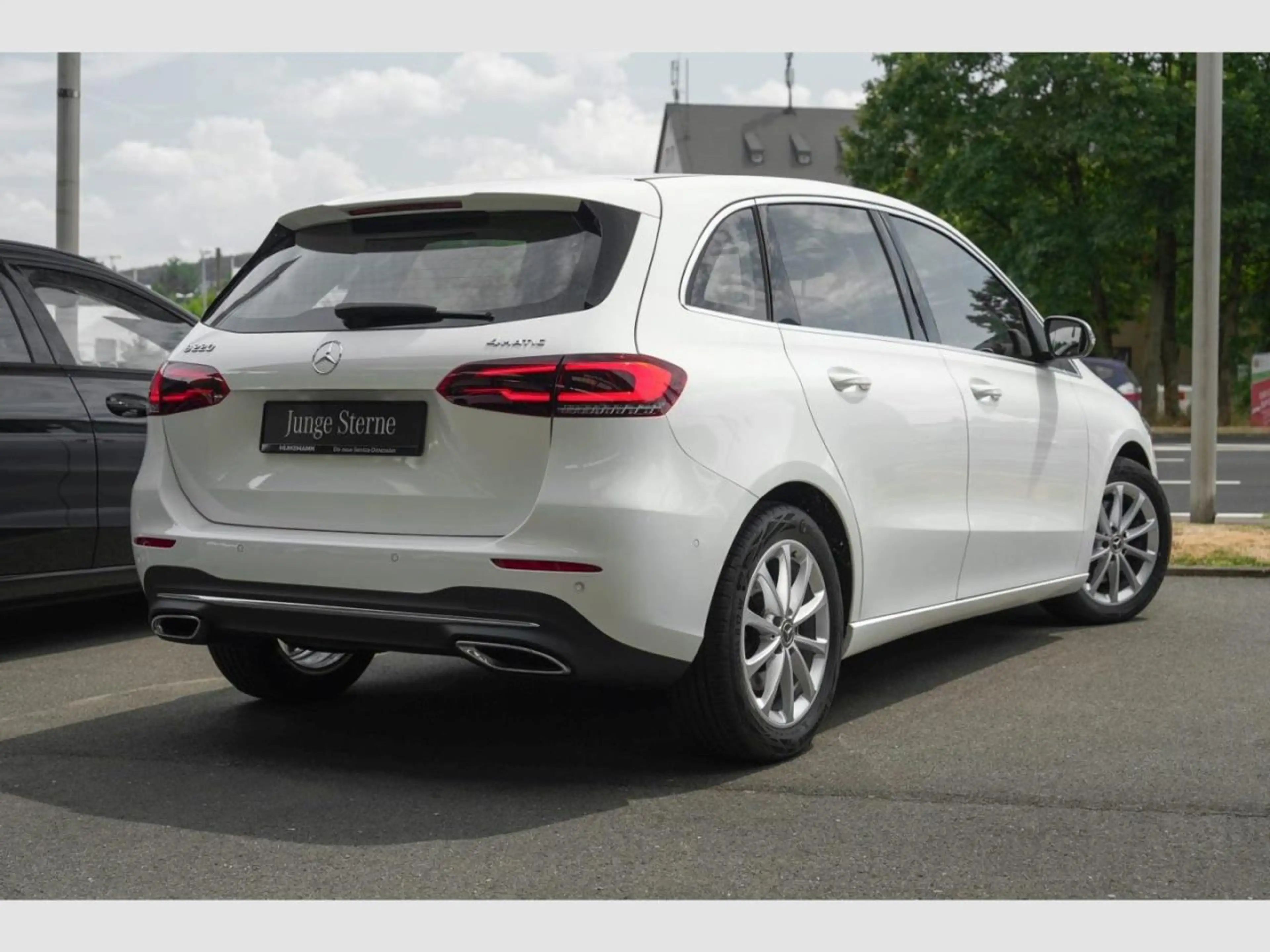 Mercedes-Benz B 220 4M Progressive MBUXNavi+ Easy-Pack — photo 3