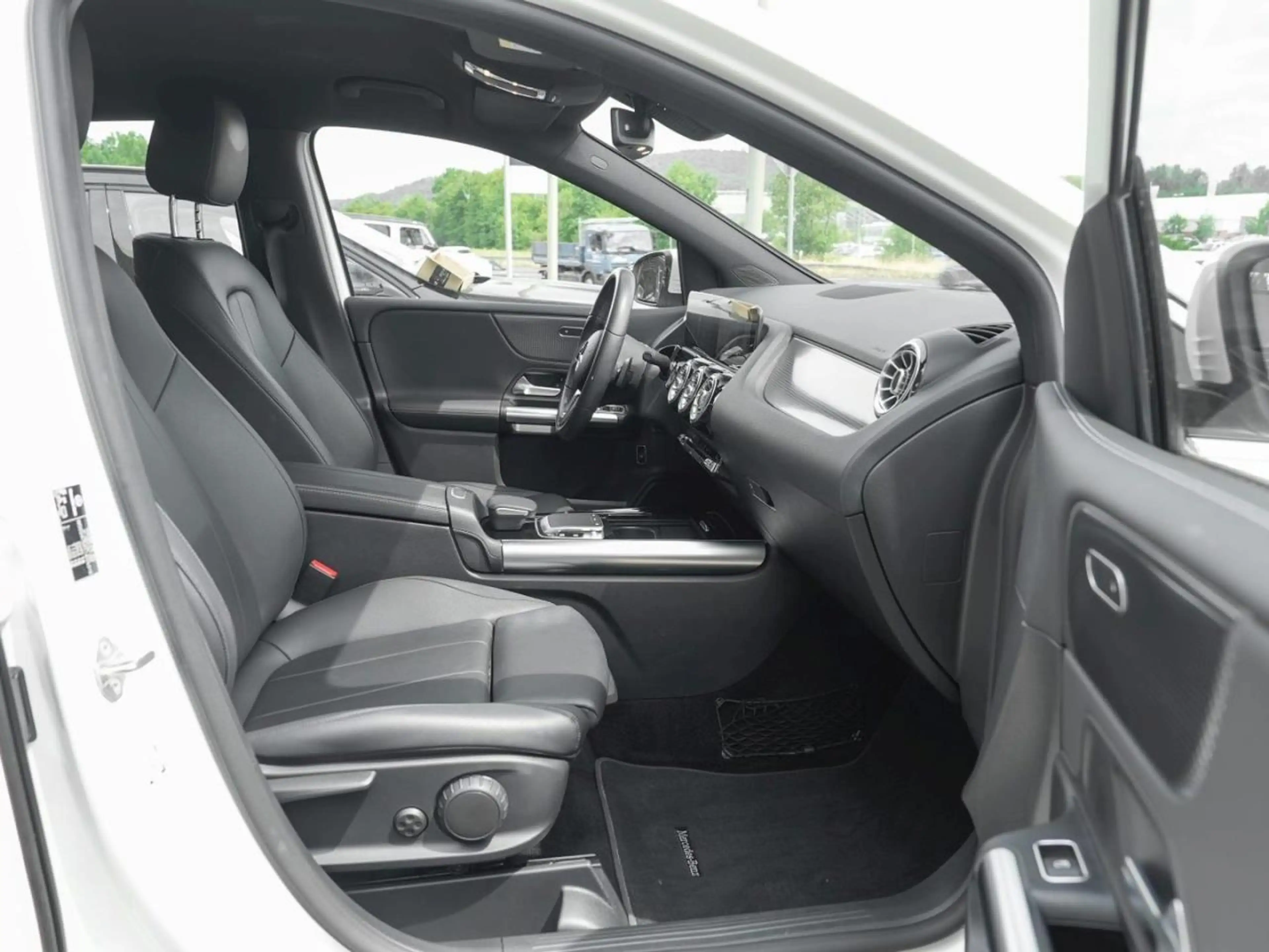 Mercedes-Benz B 220 4M Progressive MBUXNavi+ Easy-Pack — photo 9