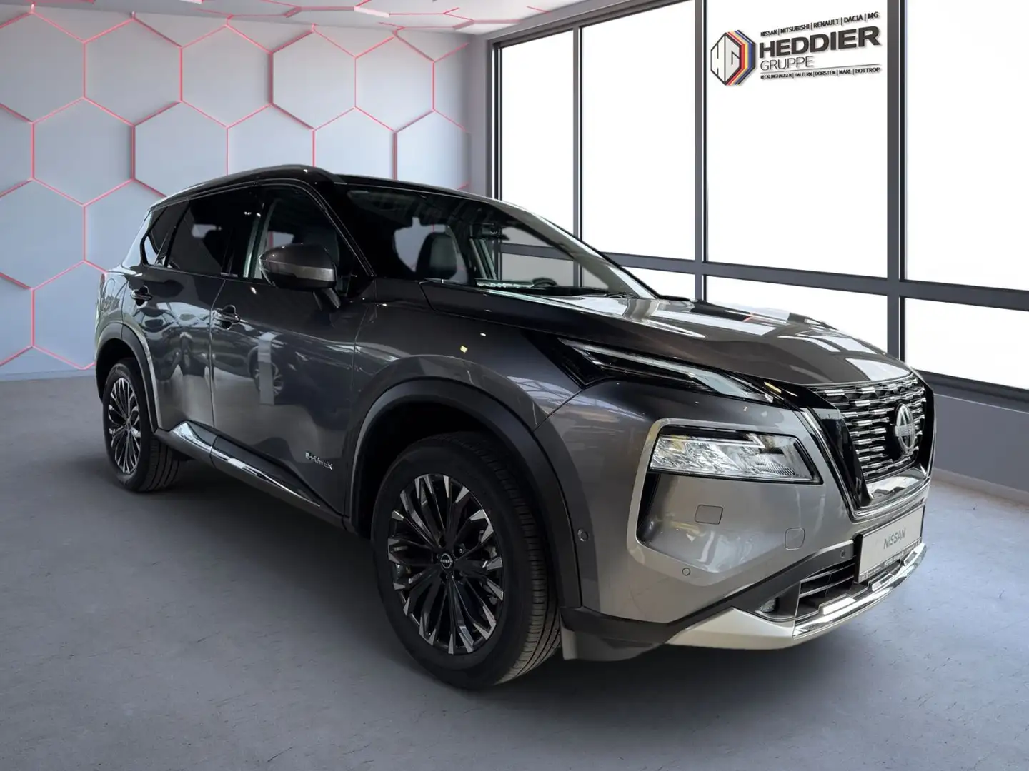 Nissan X-Trail e-Power e-4orce Tekna+ *BOSE*LEDER*NAVI* Grau - 2