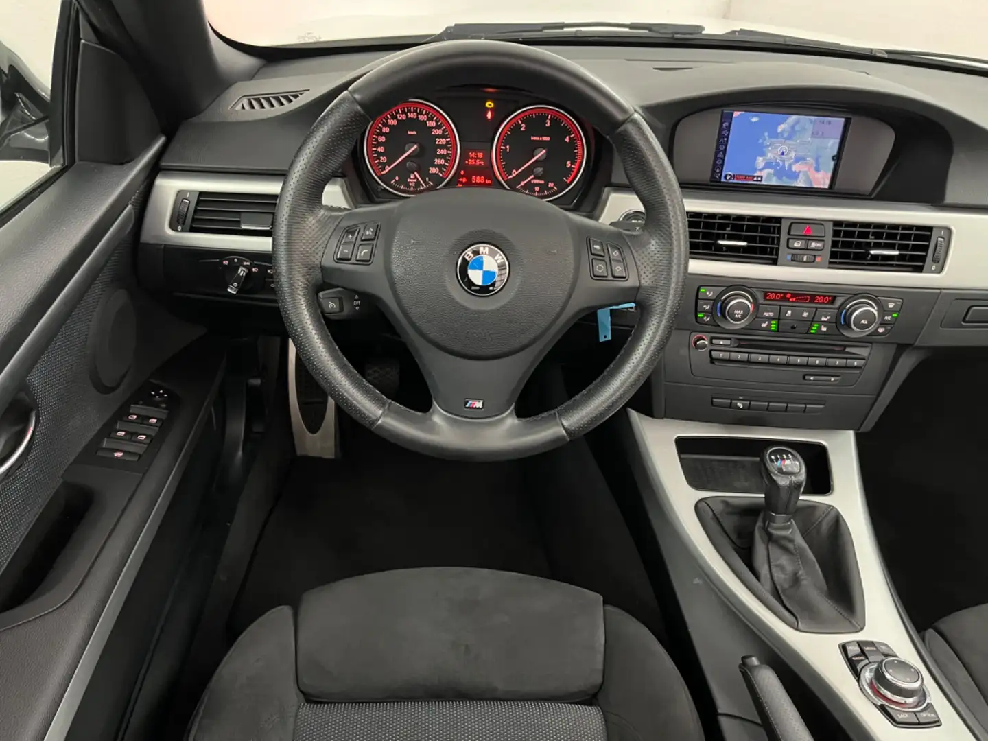 BMW 325 d Cabrio ***M-Sport | alles bei BMW*** Fehér - 2
