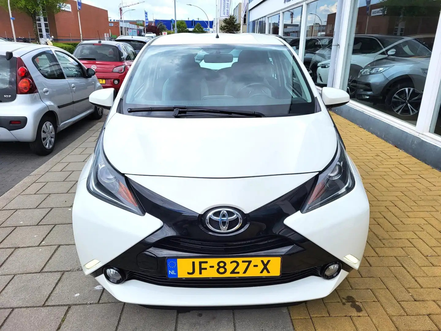 Toyota Aygo 1.0 VVT-i x-play Blanco - 2