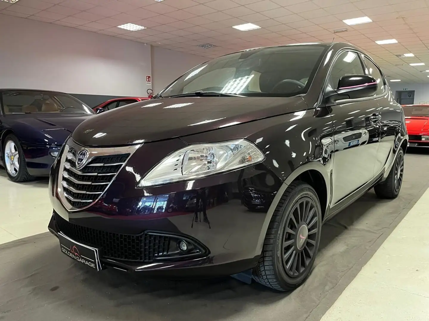 Lancia Ypsilon 1.2 69 CV 5 porte GPL Elefantino neopatentati Lilla - 2