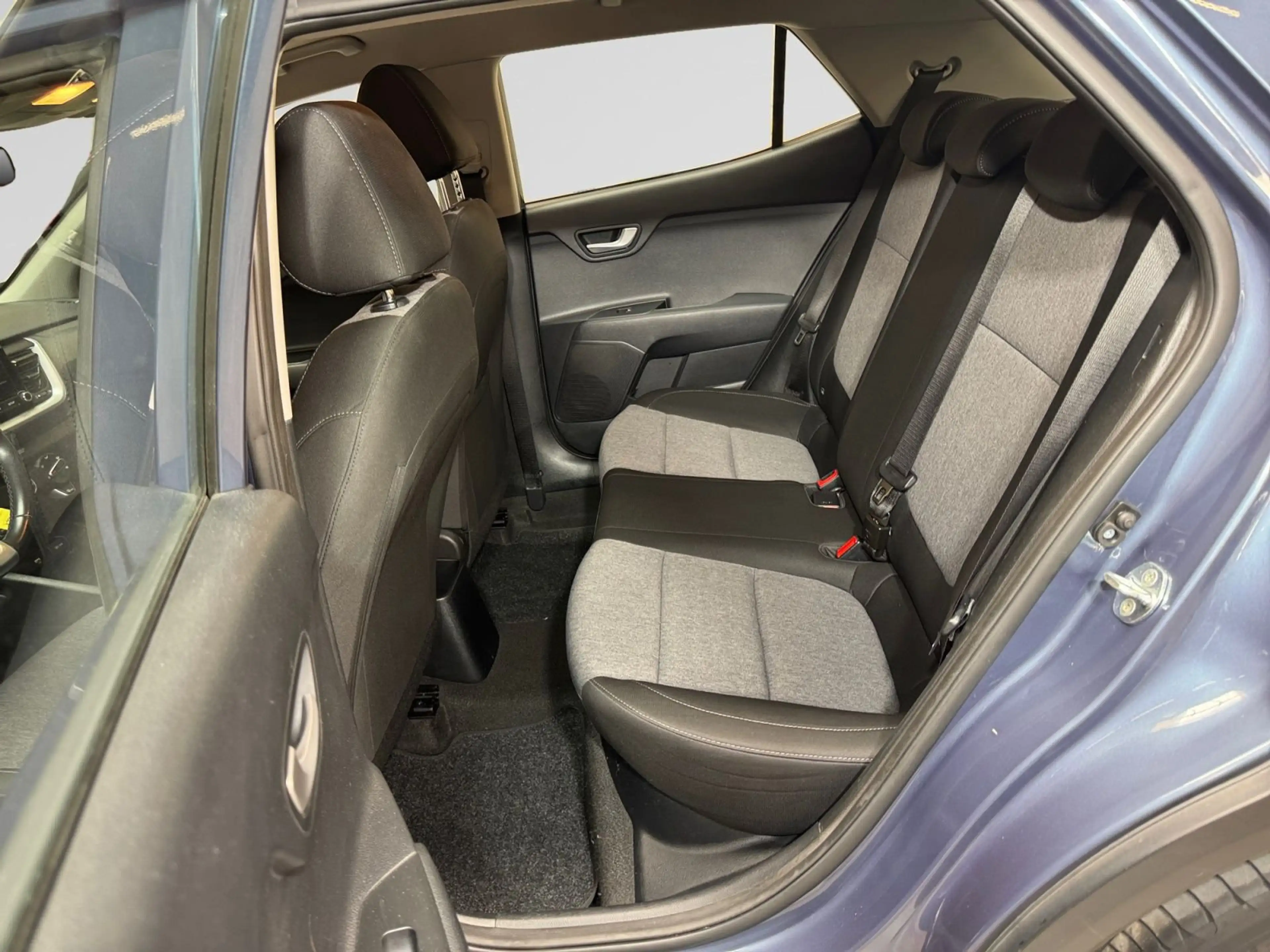 Kia Stonic Urban Edition 1.2 ISG — photo 6