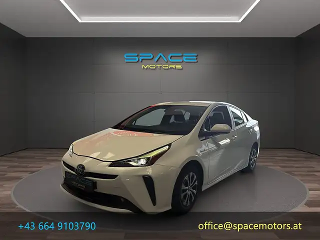 Toyota Prius 1,8 VVT-i Hybrid Business
