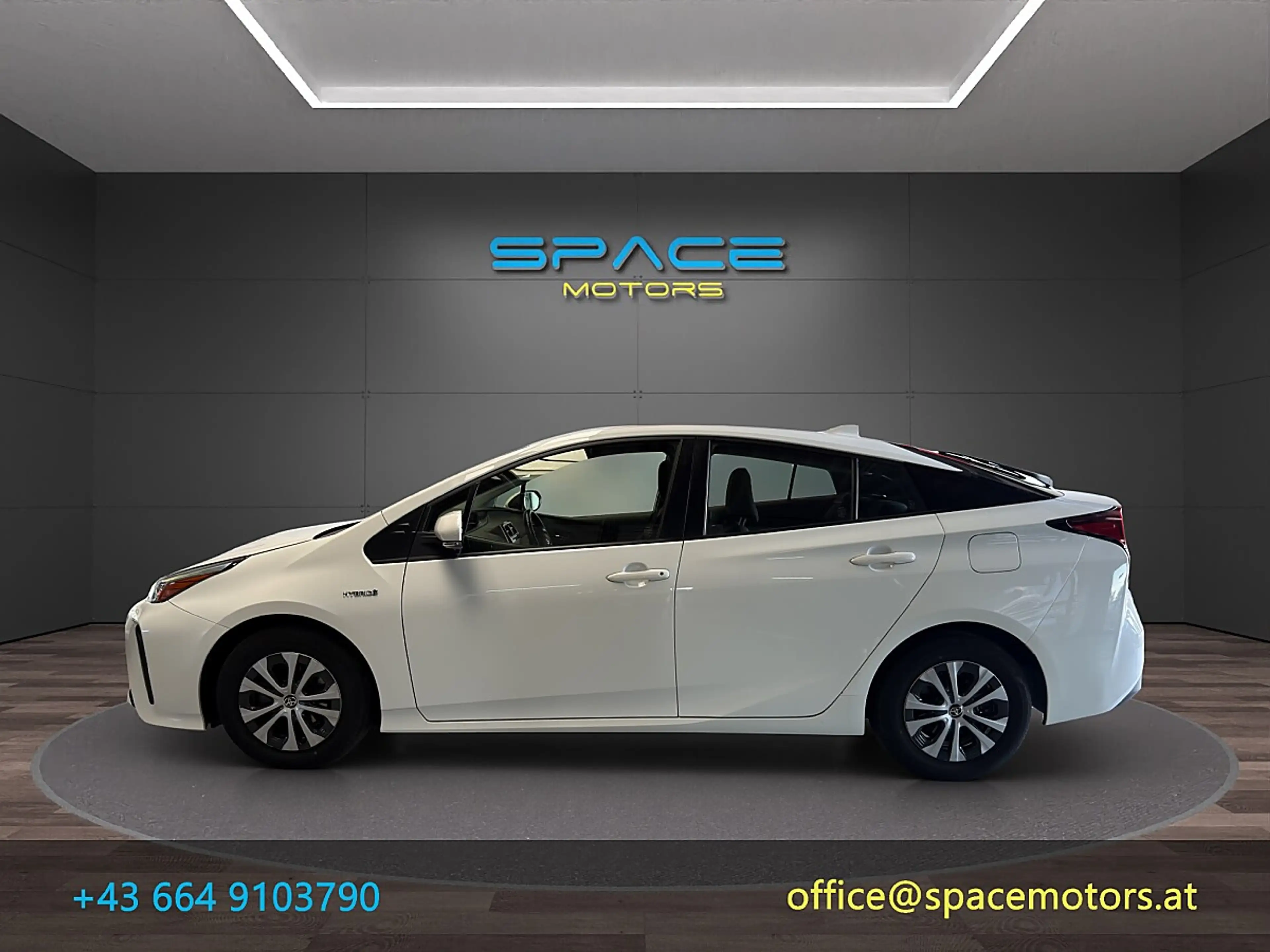 Toyota Prius + 1,8 VVT-i Hybrid Business — photo 5