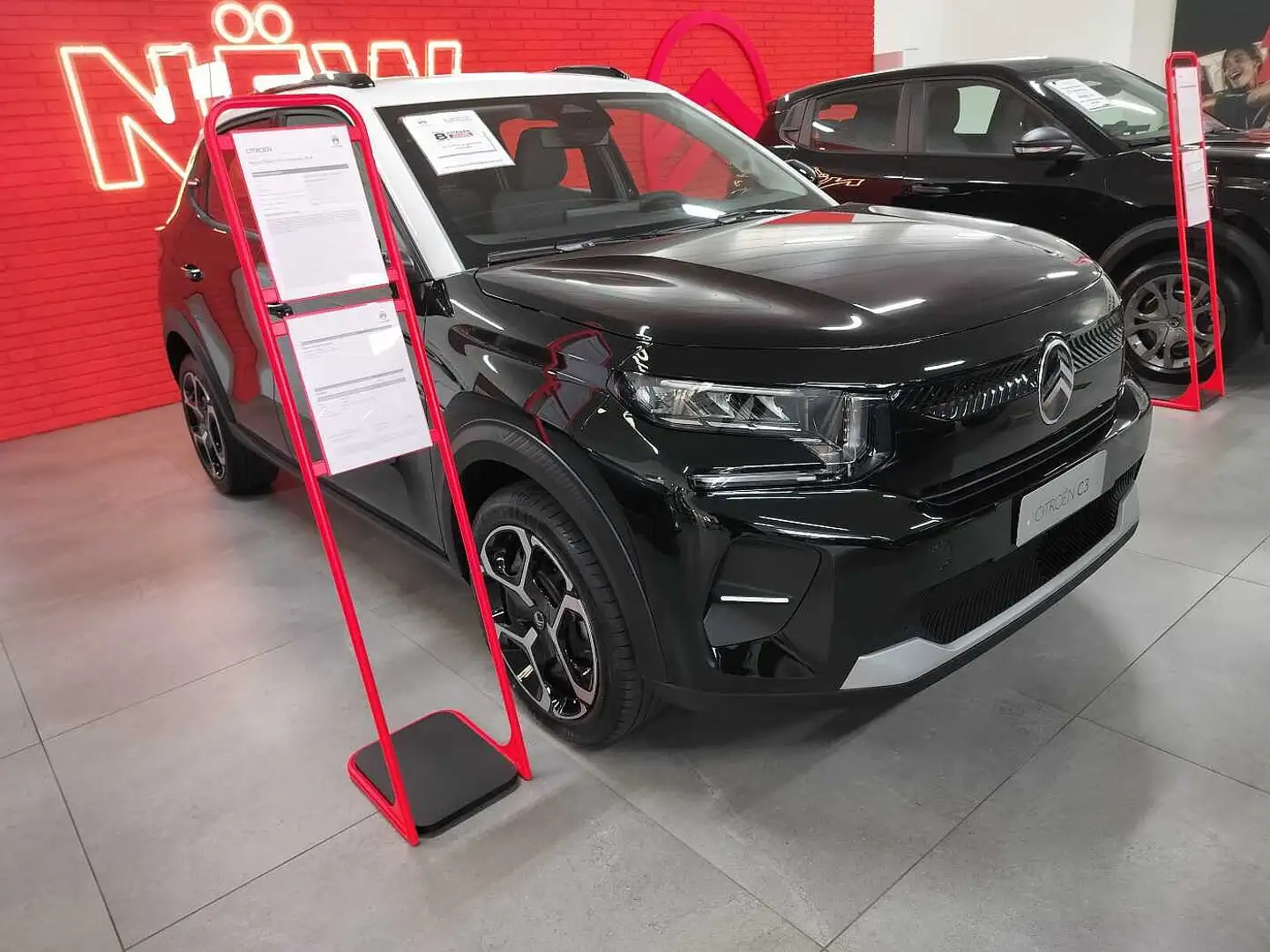 Citroen C3 4ª serie Hybrid 110 e-DCS6 Plus Nero - 2