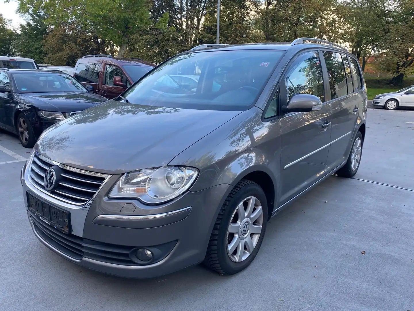 Volkswagen Touran 1.4 TSI Klima AHK PDC tel. 01708044052 Grau - 1