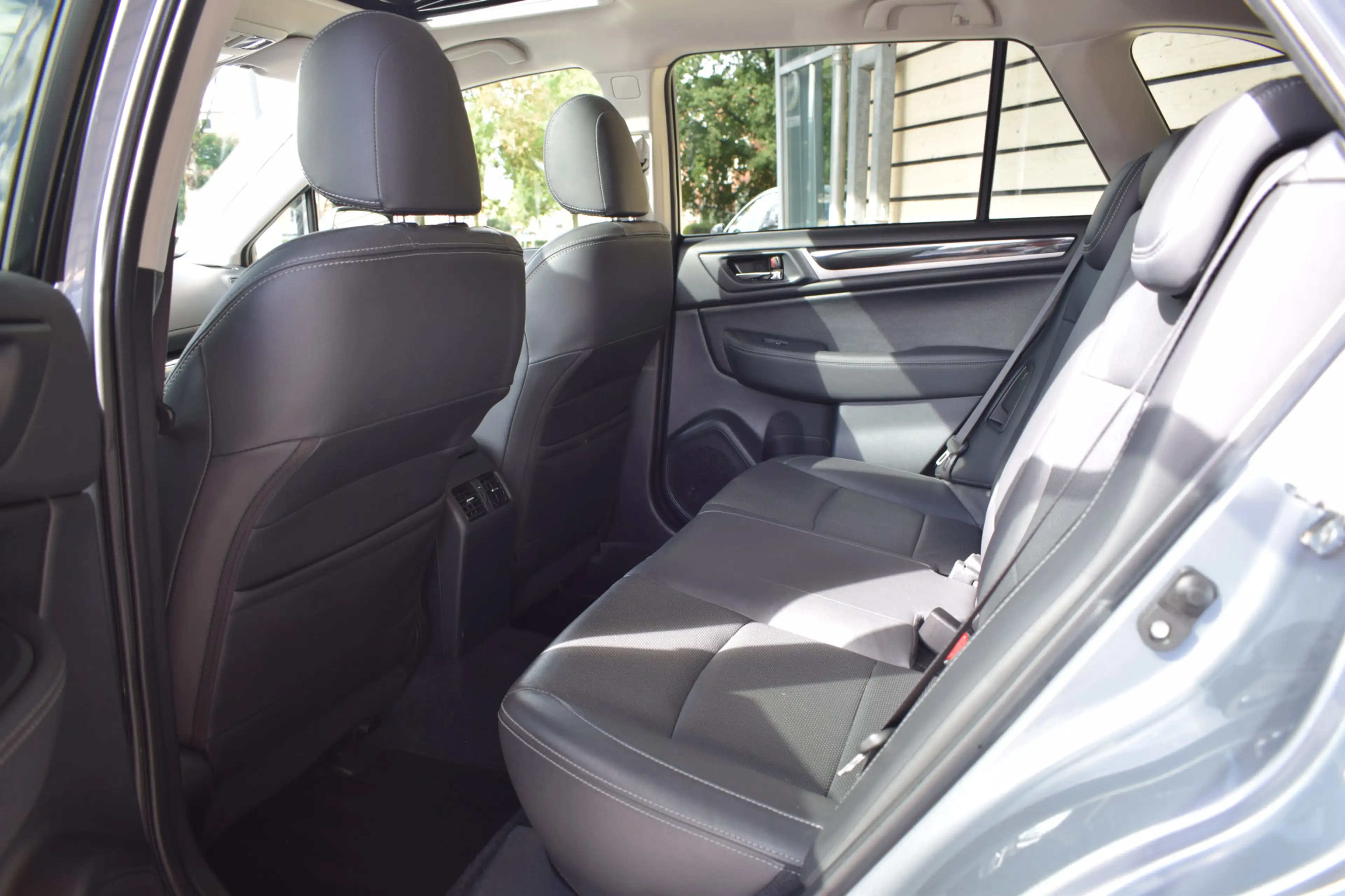 Subaru OUTBACK 2.5i Premium - Trekhaak - Dealer Onderhouden — photo 14