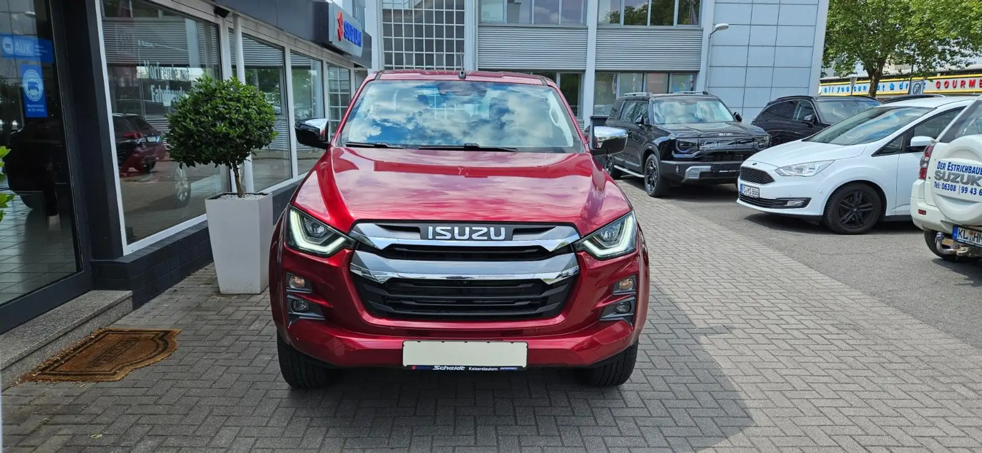 Isuzu D-Max Double Cab LSE A/T Червоний - 1