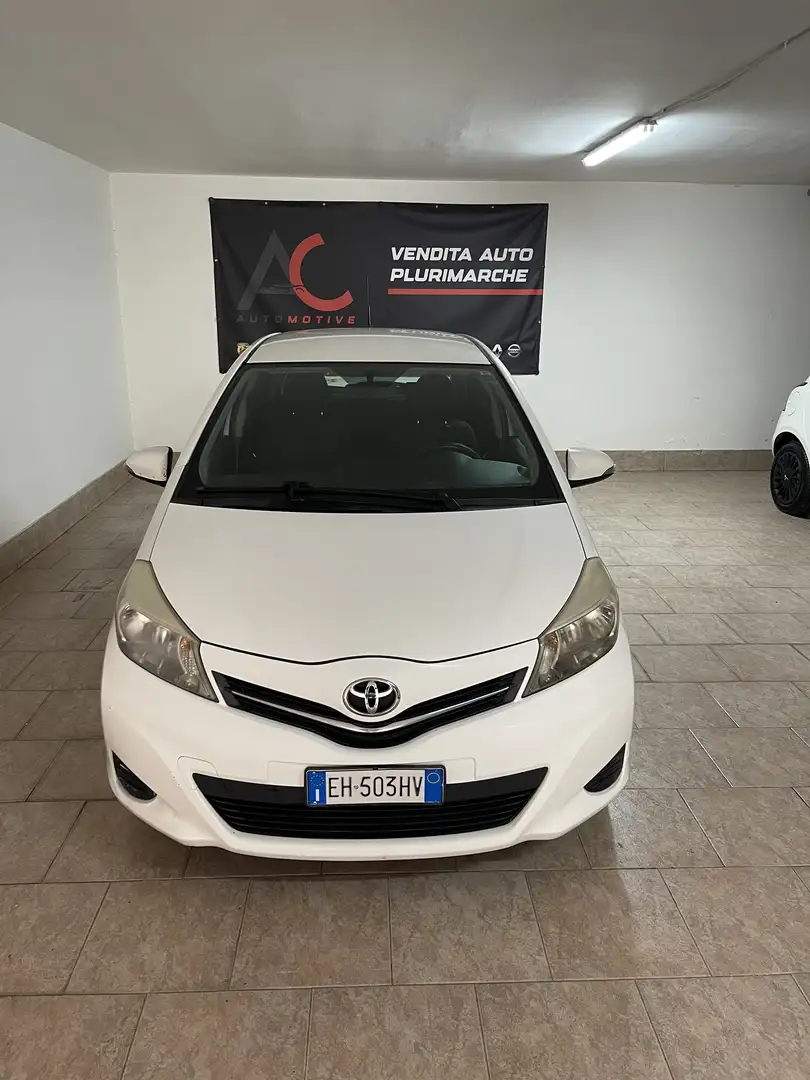 Toyota Yaris 5p 1.3 Lounge - 2