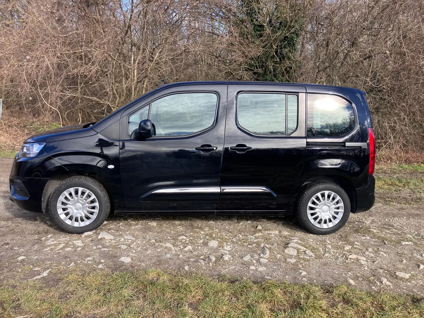Toyota Proace City Proace City Verso L2 1,5 D-4D 130 Shuttle Shuttle Schwarz - 2