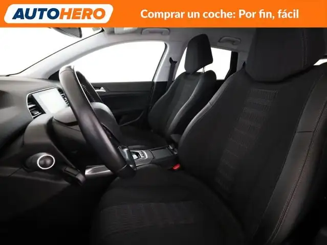Peugeot 308 view 11