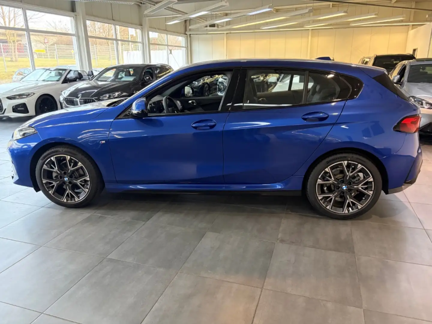 BMW 120 d M Sport neues Modell Sommer18'' AdLED AdM.Fahrw Blau - 2